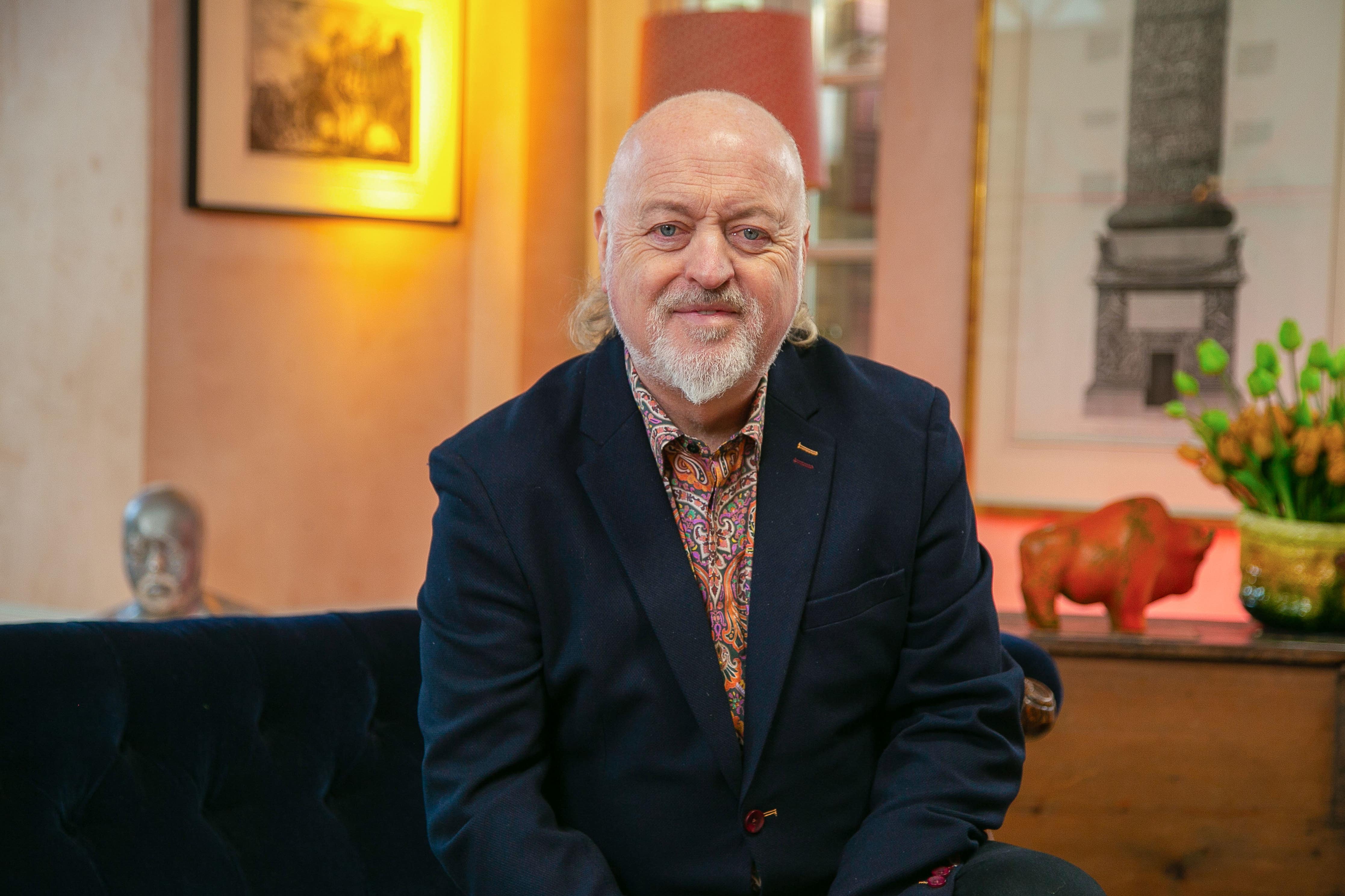 Bill Bailey in the Extraordinary Portraits studio (BBC/Chatterbox)