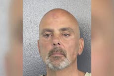 Ohio man escorted from United Flight after grabbing passenger’s leg and refusing to let go