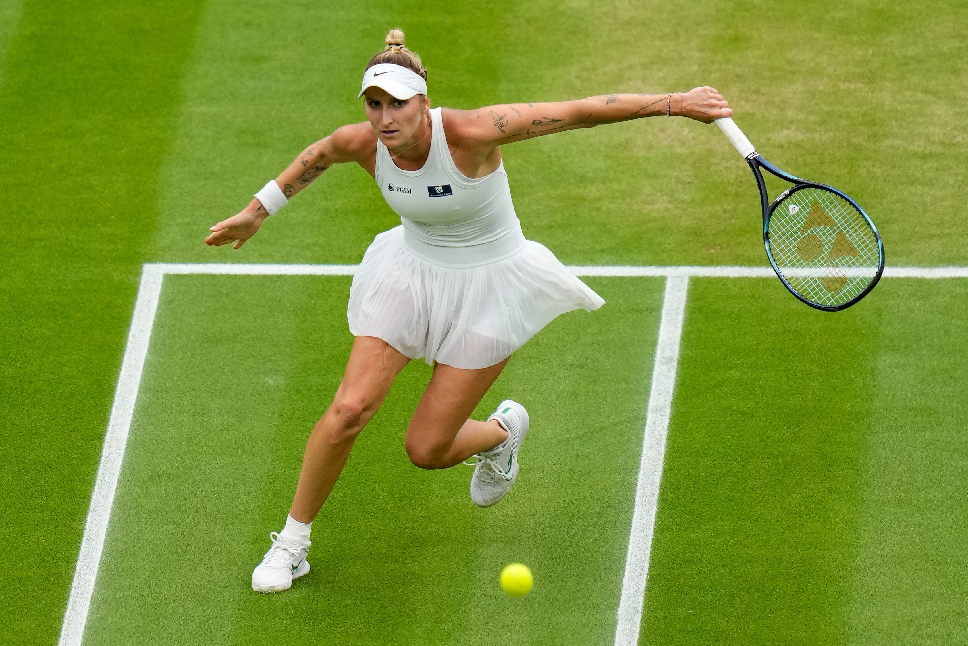 Marketa Vondrousova deploys some slice