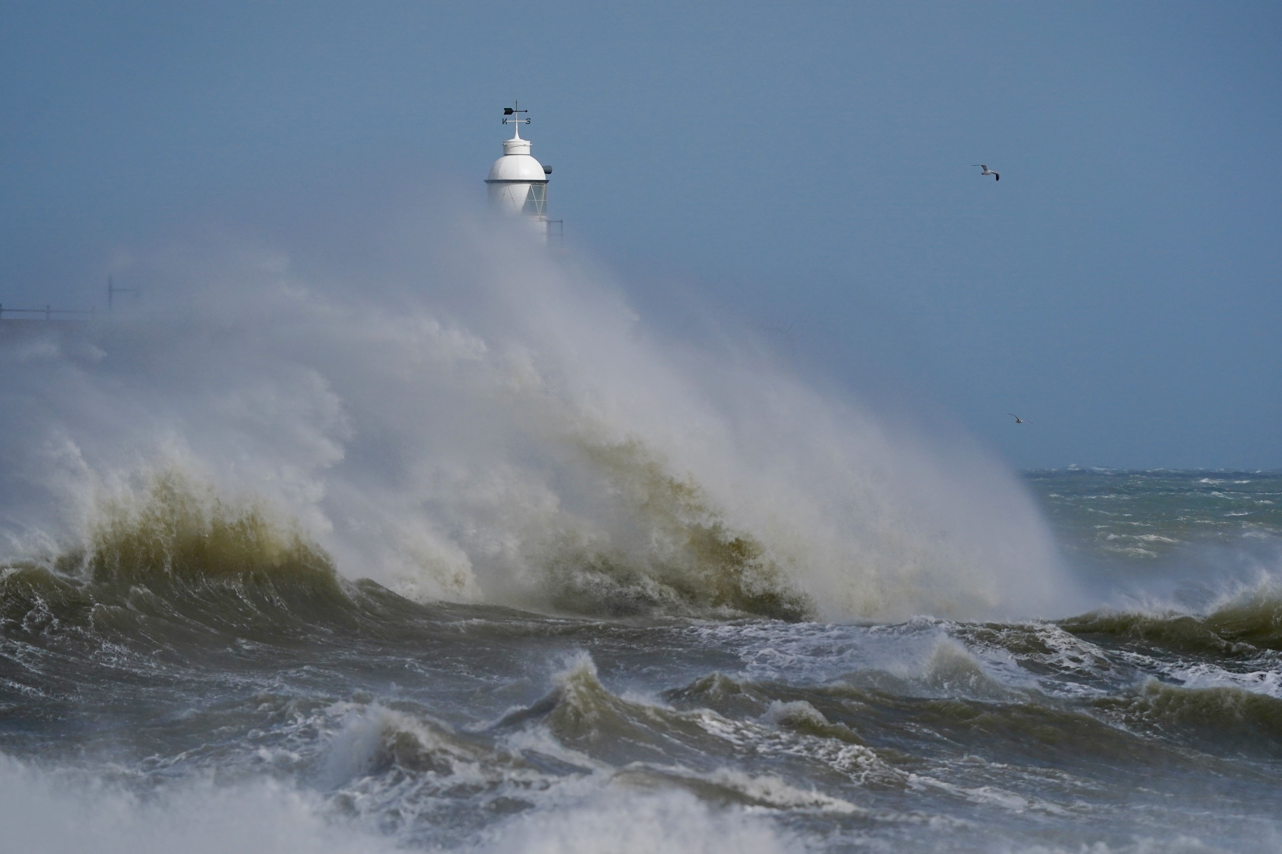 Travellers have been warned of delays over the weekend as 55mph gusts and heavy rain are set to batter parts of the UK (PA)