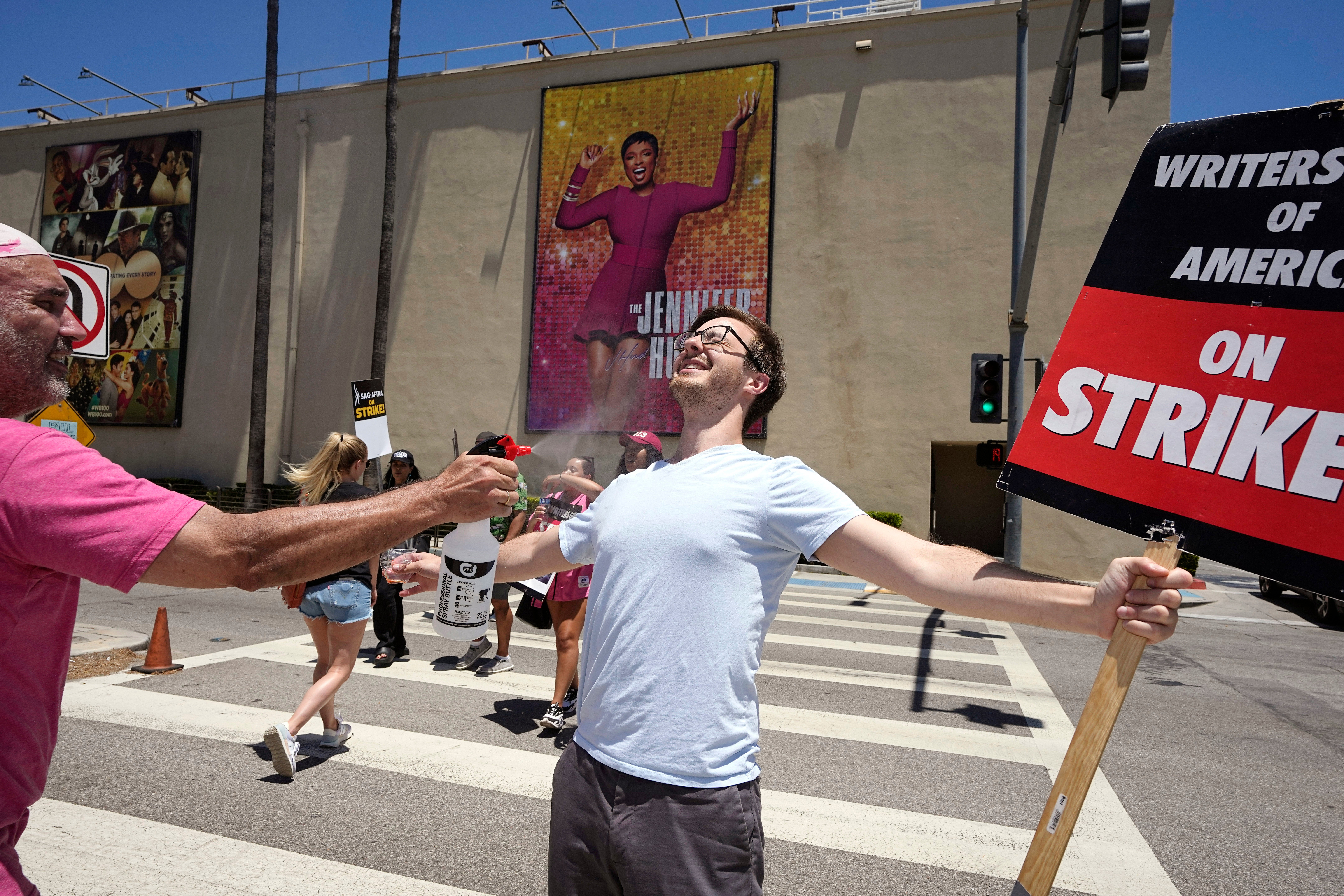 California Weather Heat Wave Hollywood Strikes