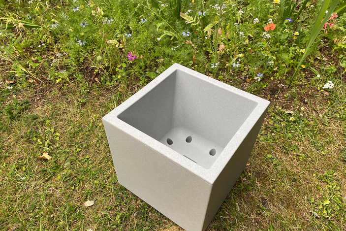 Vivo next square planter