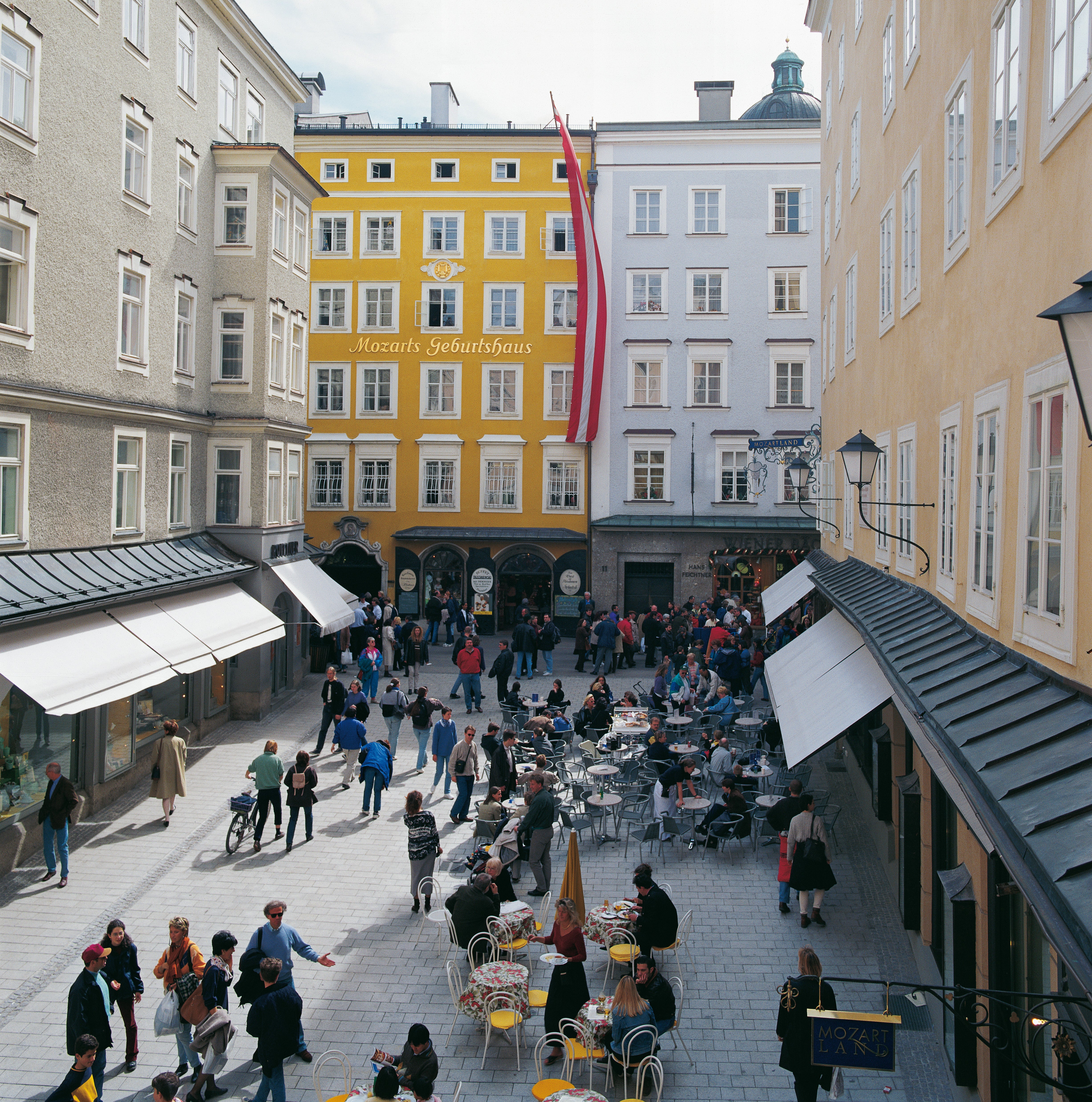 Hagenauer Square with Mozart’s birthplace