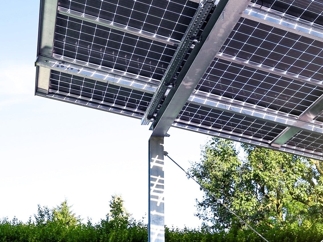 Double-sided solar panels harvest reflected sunlight