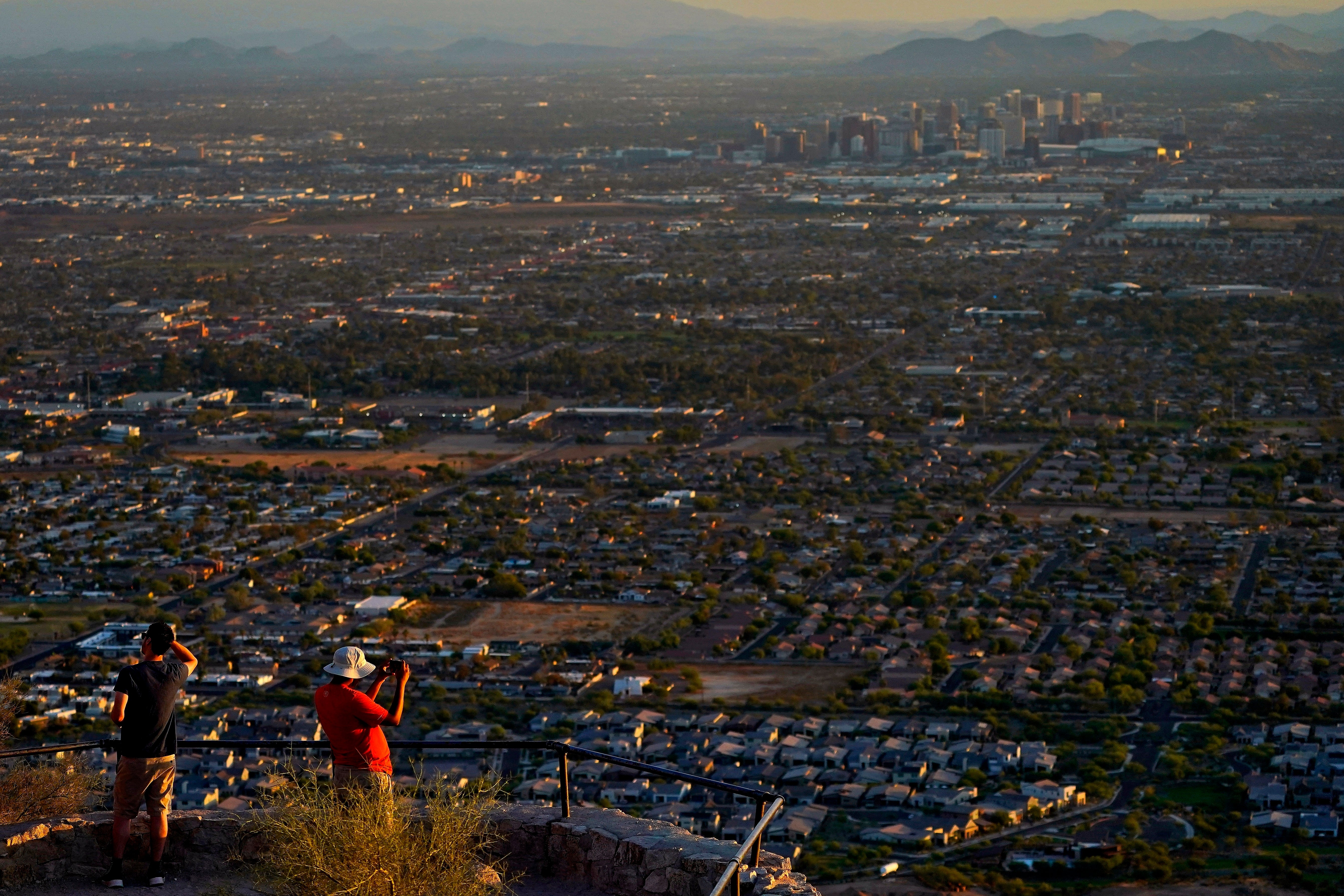 Phoenix Leaving the Heat