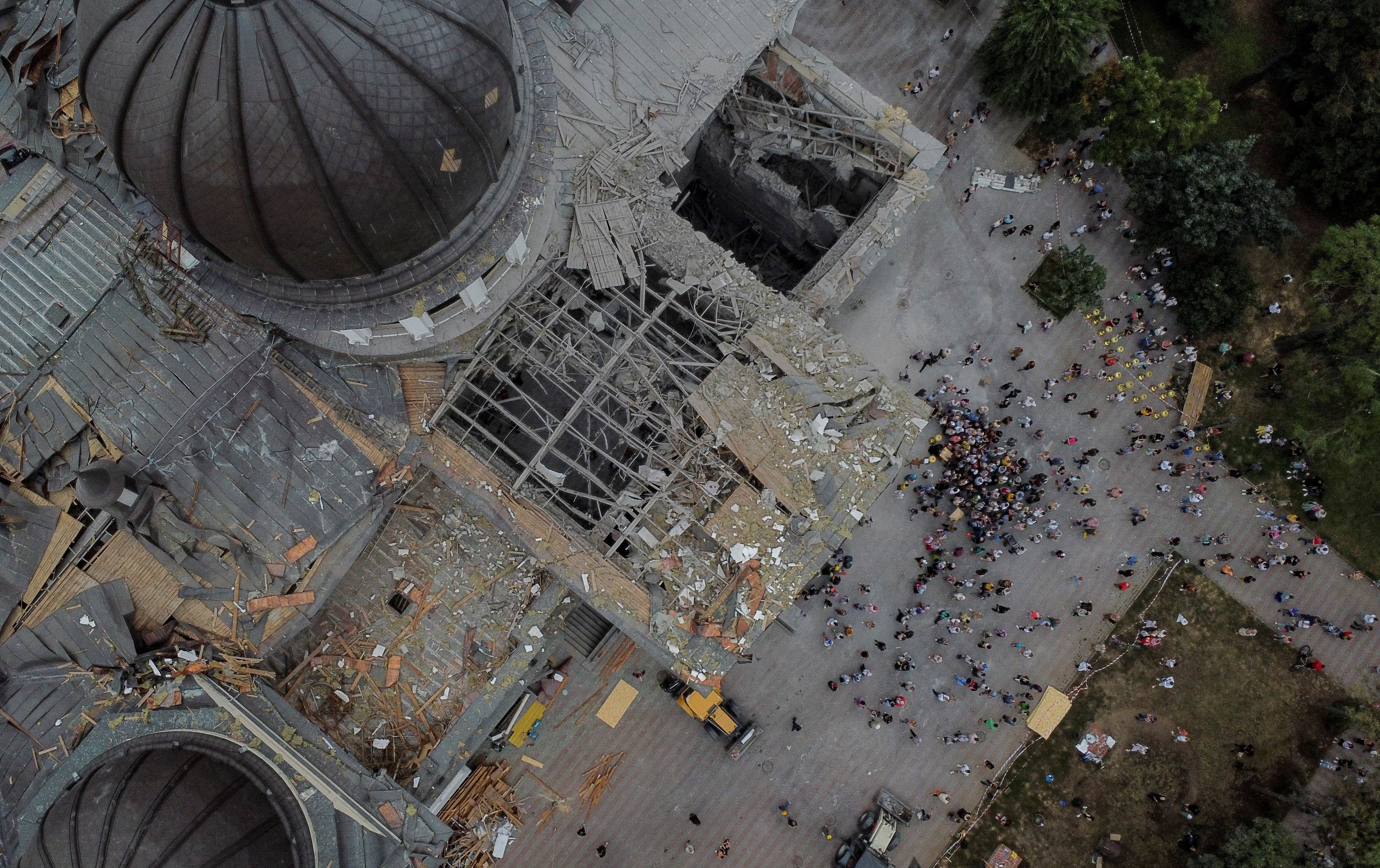 The cathedral belongs to the Ukrainian Orthodox Church, which has previously been accused of links to Russia