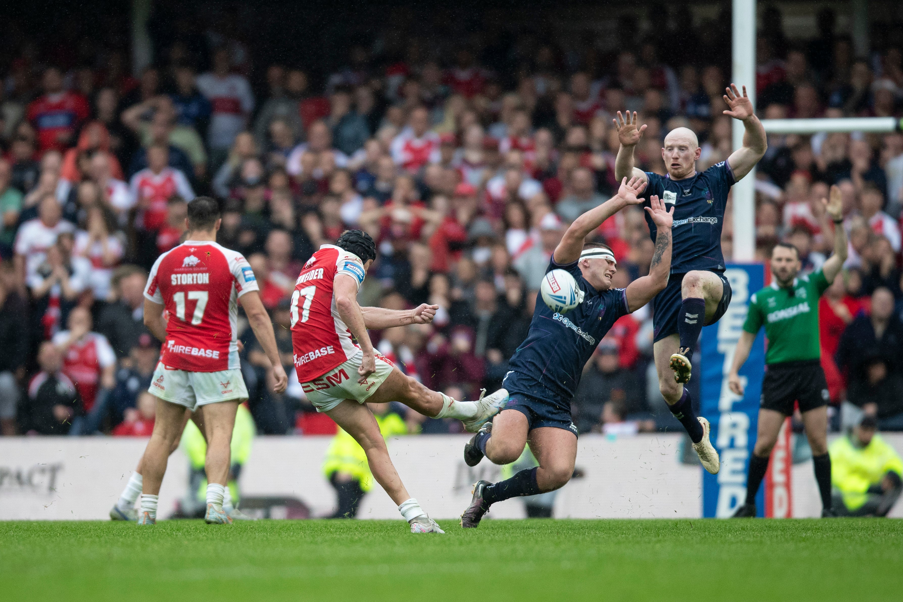 Brad Schneider’s drop goal was enough to see Hull KR into the final via golden point