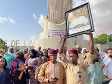 Niger soldiers oust president Bazoum’s government in late night coup