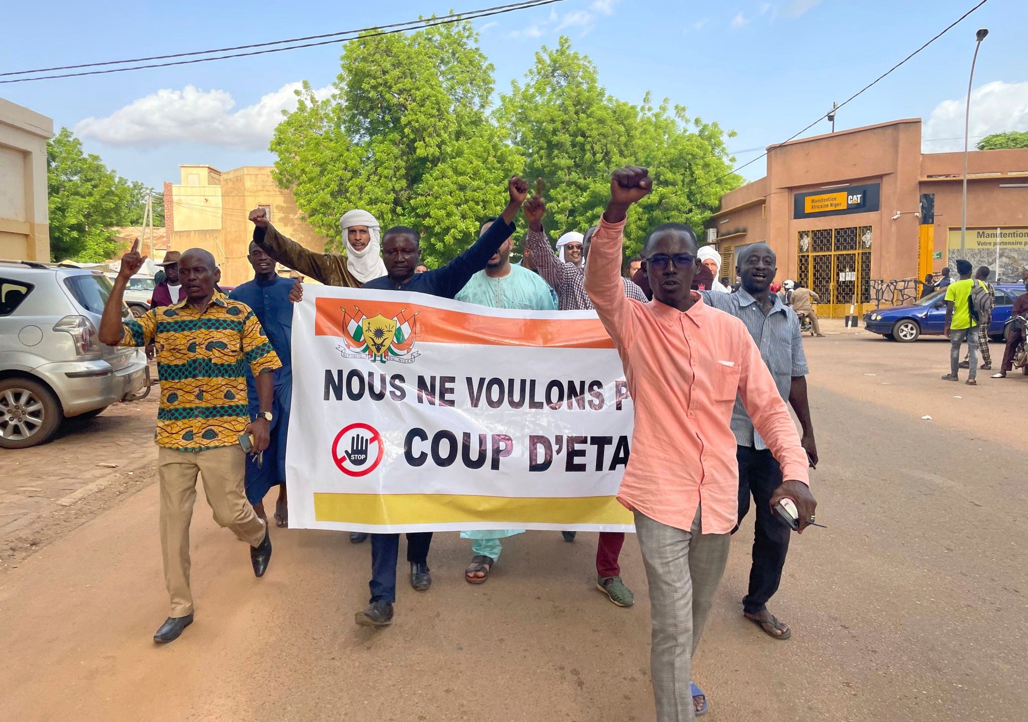 Supporters of Nigerien President Mohamed Bazoum demonstrate in Niamey