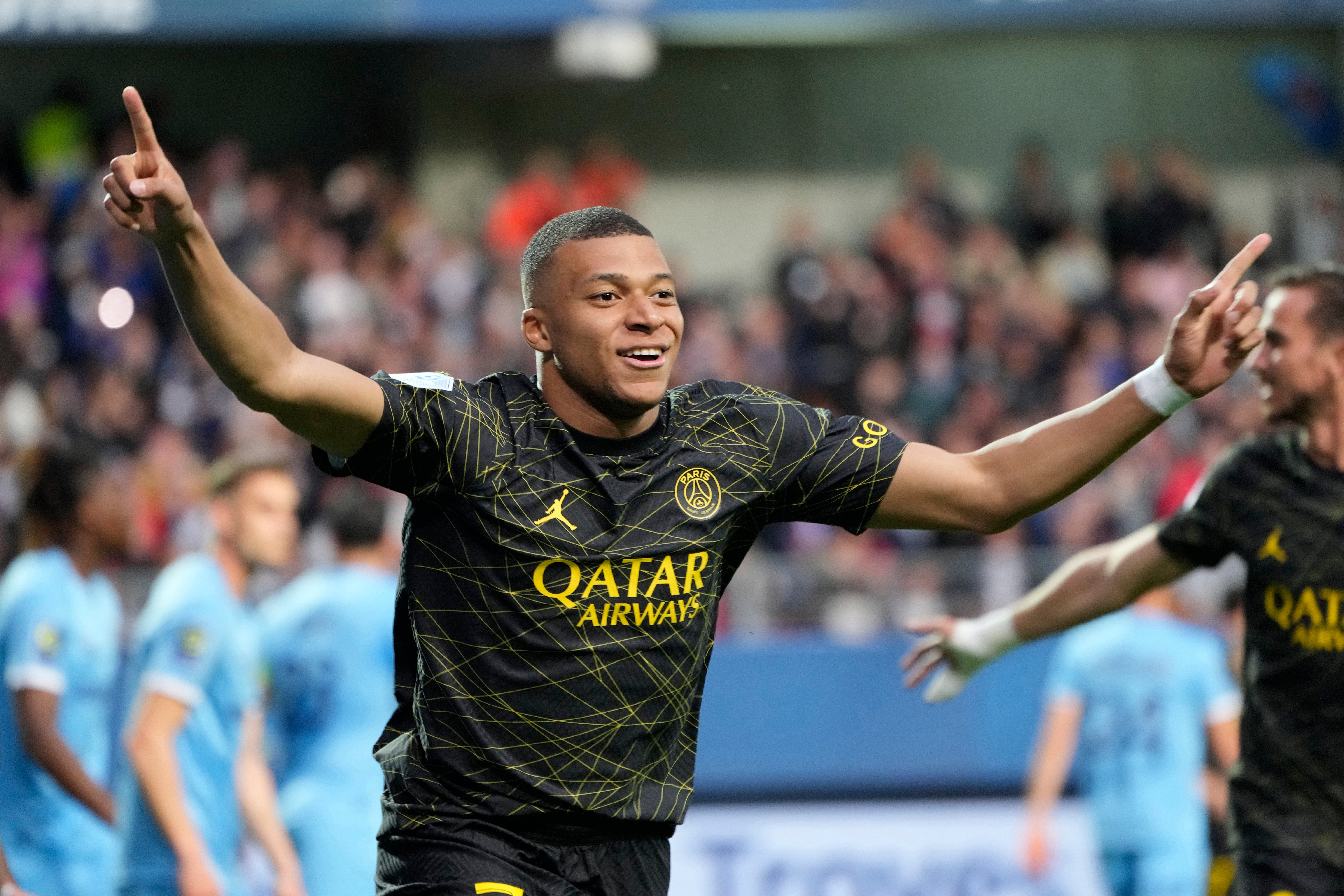 Soccer Mbappe Saudi Bid