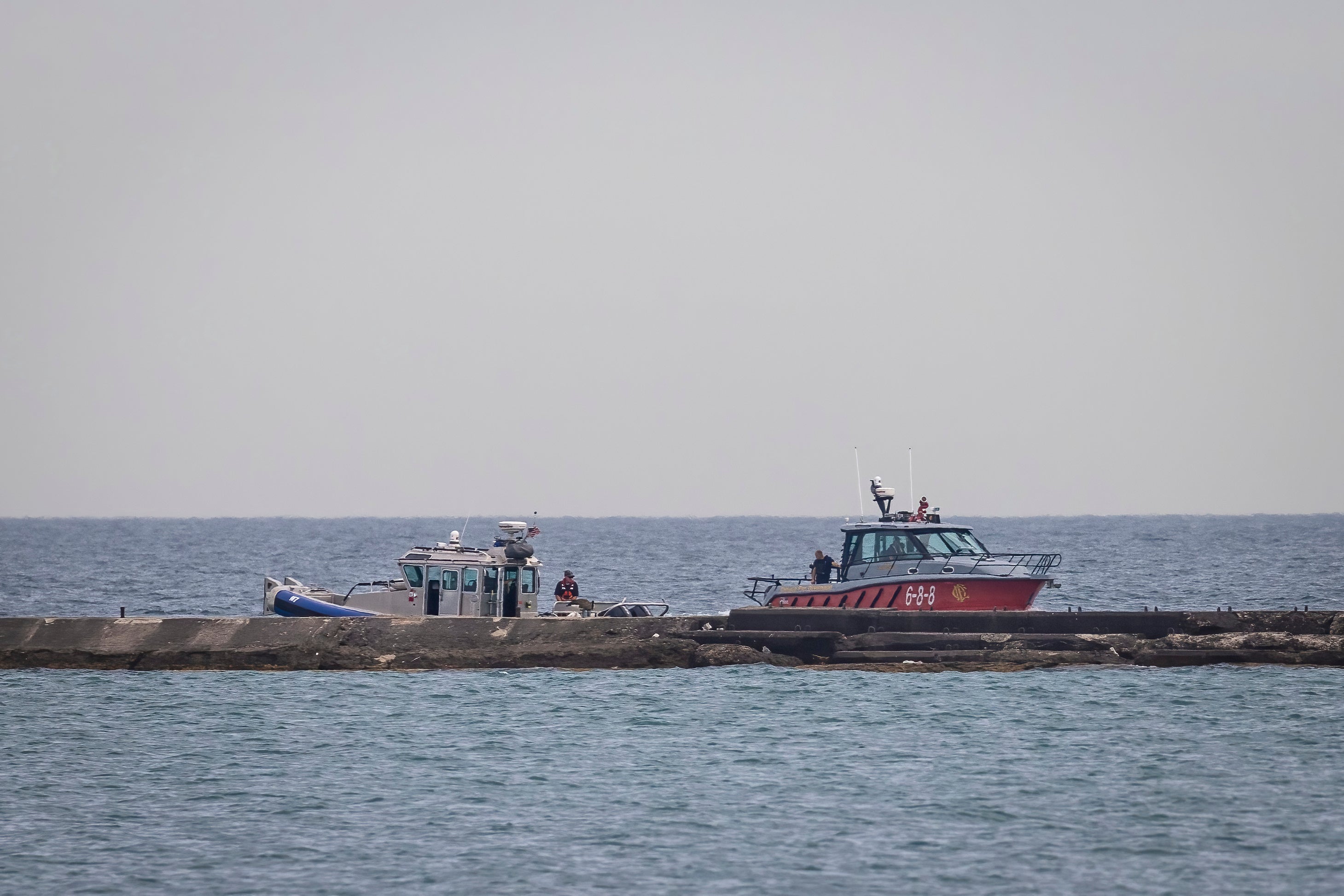 Boat Capsizes Chicago