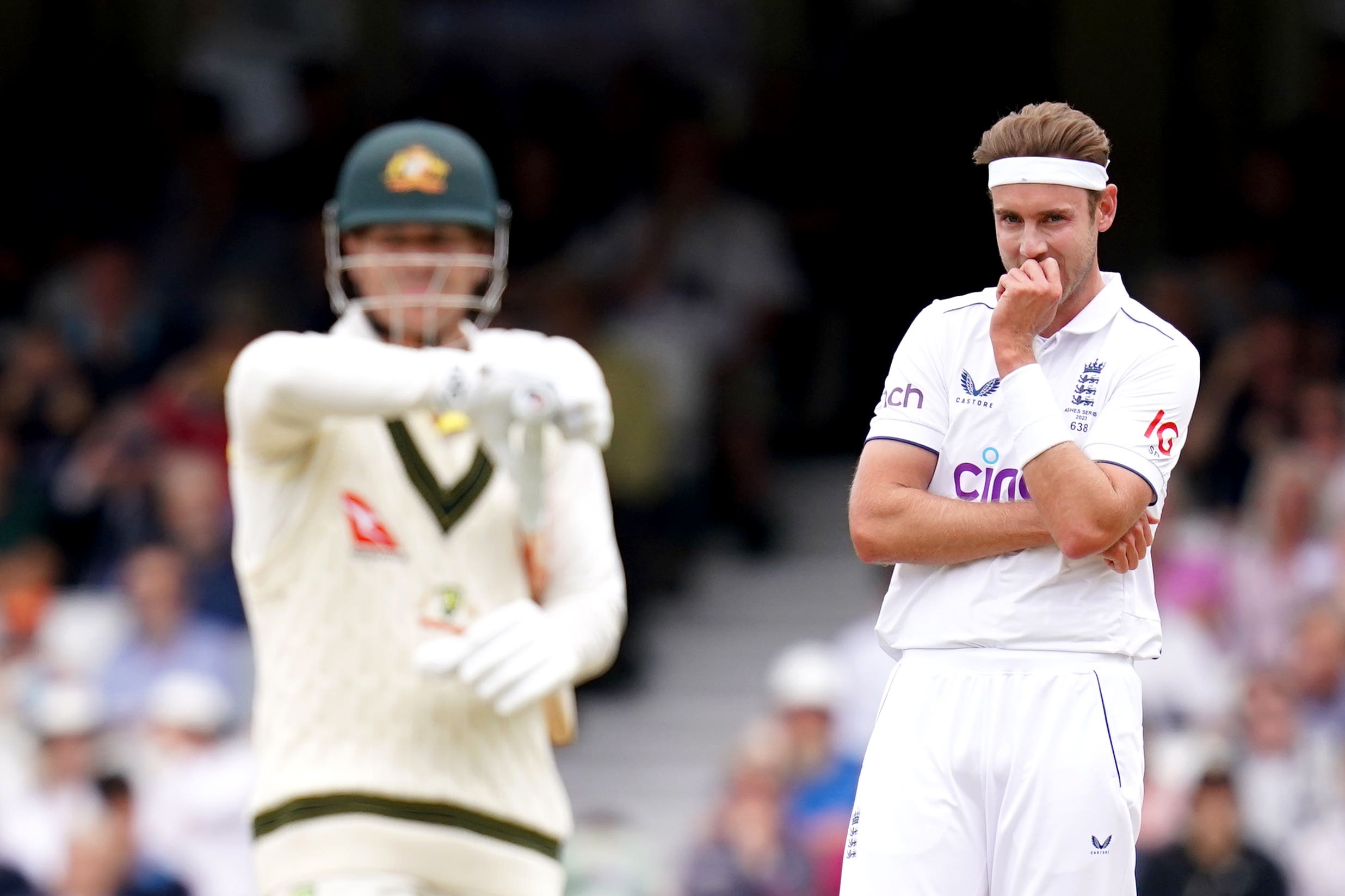 Stuart Broad and David Warner will renew their battle on day five of the final Ashes Test