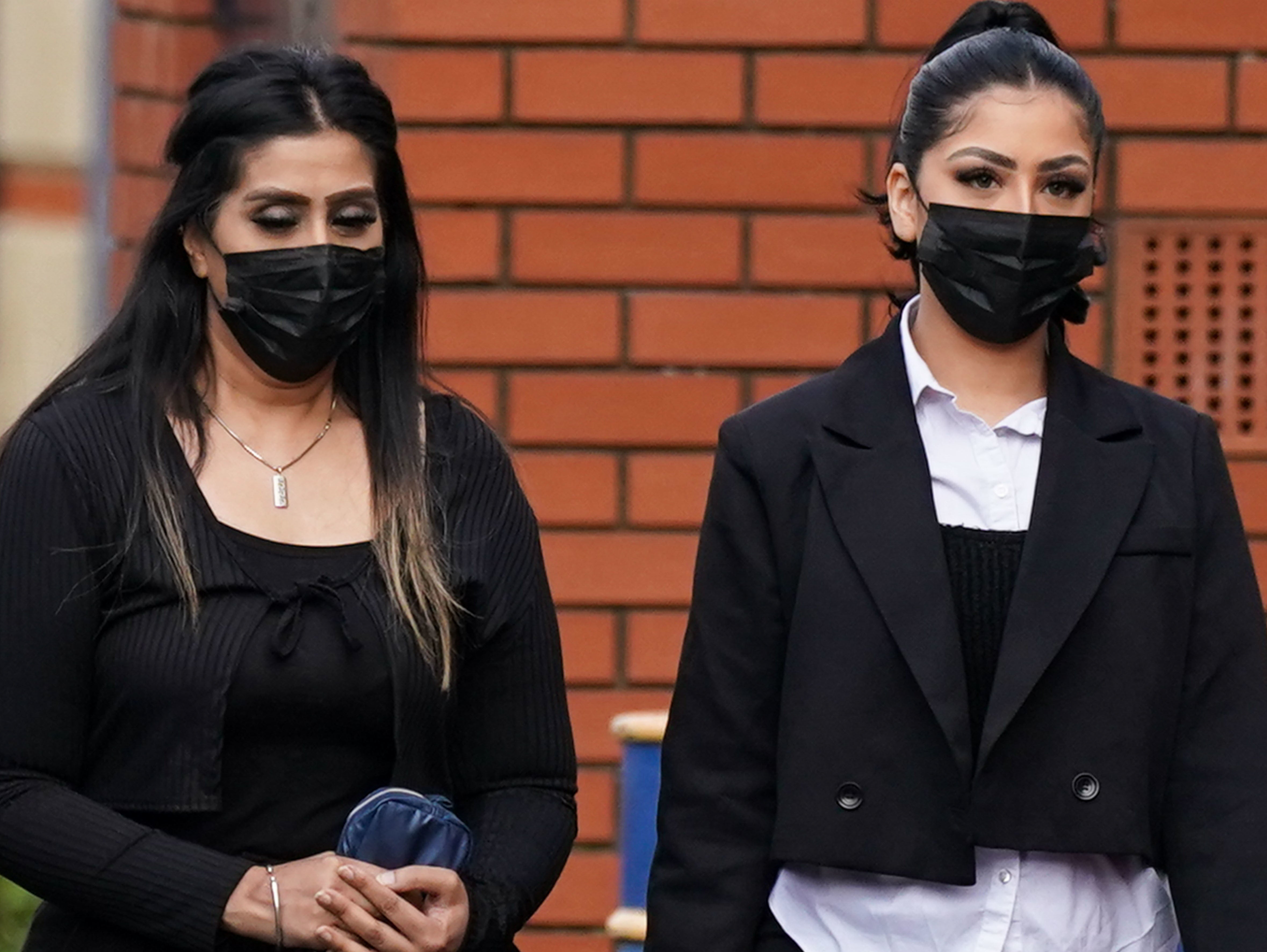 Mahek Bukhari (right) and her mother Ansreen Bukhari