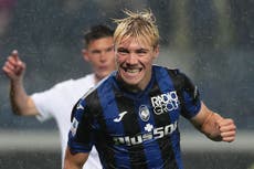 Manchester United complete £72m transfer of ‘exceptional talent’ Rasmus Hojlund