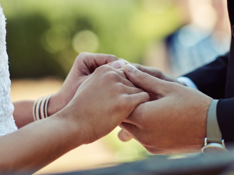 Bride ‘reads cheating fiancé’s texts to another woman’ in front of shocked guests