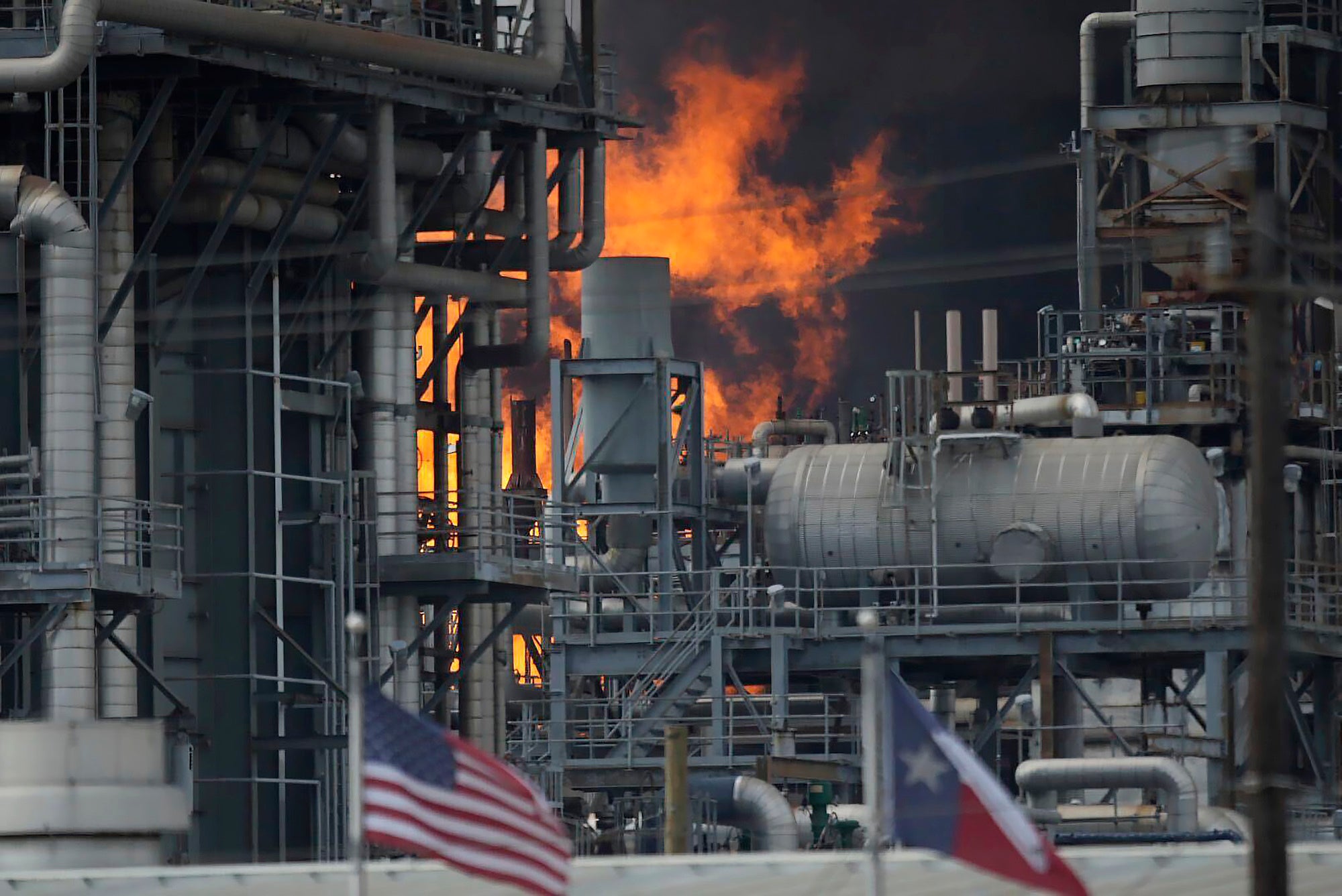 Texas-Refinery Fire-Lawsuit