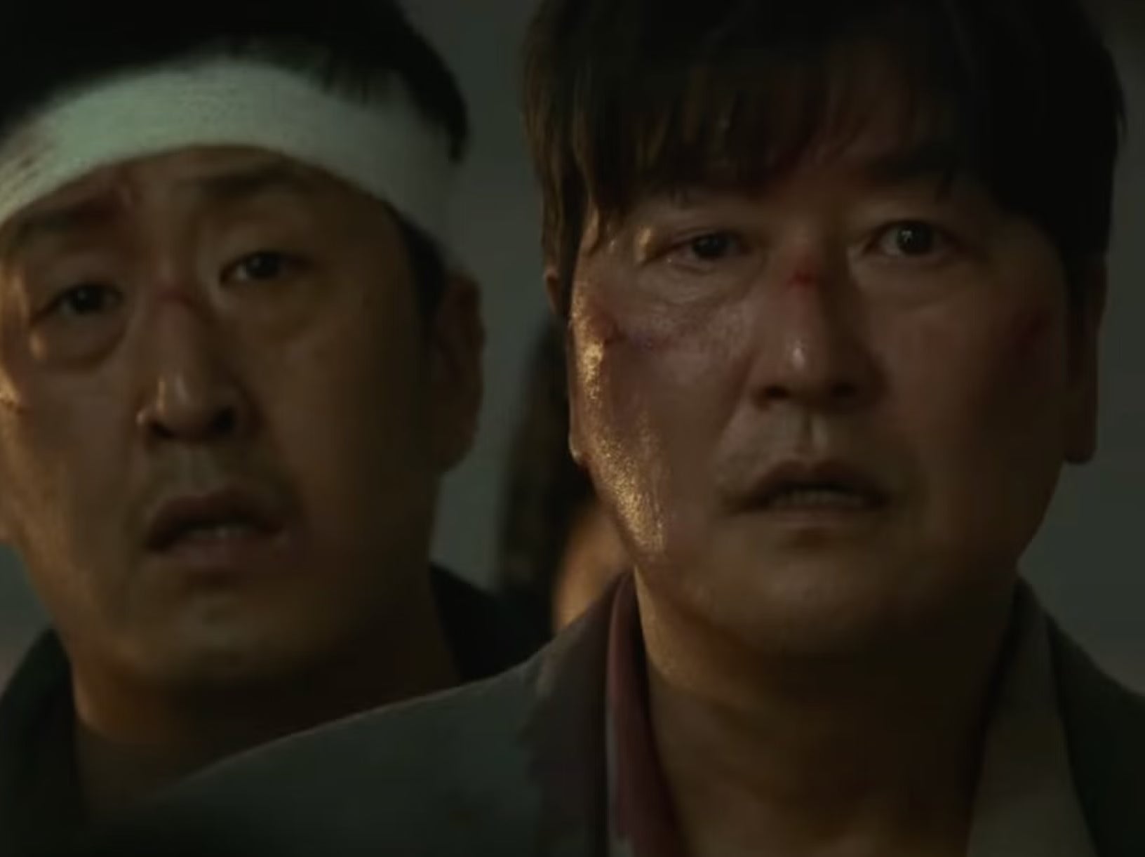 Hyun Bong-sik and Song Kang-ho in ‘Emergency Declaration’