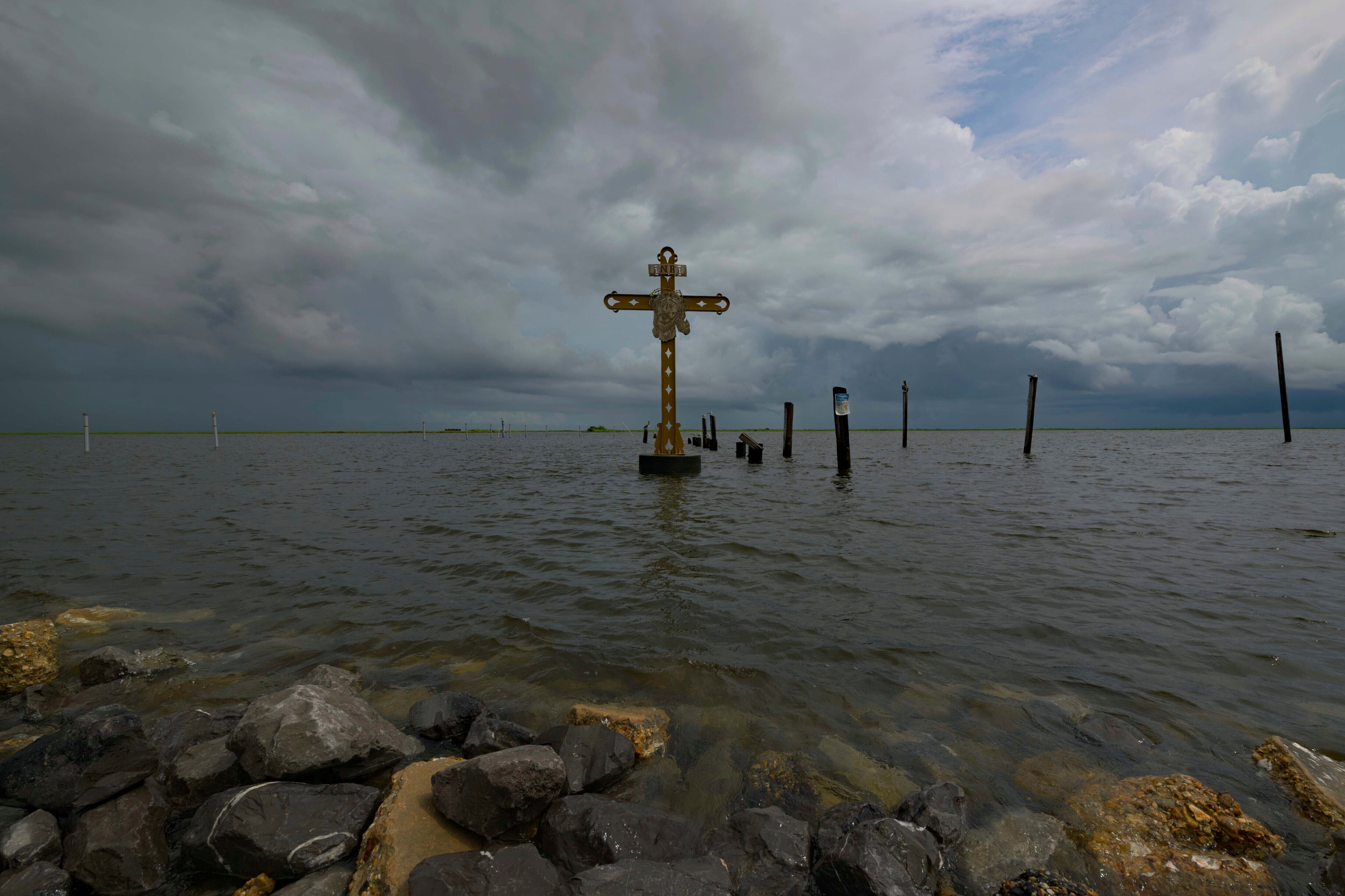 New study finds far more hurricane-related deaths in US, especially among poor and vulnerable