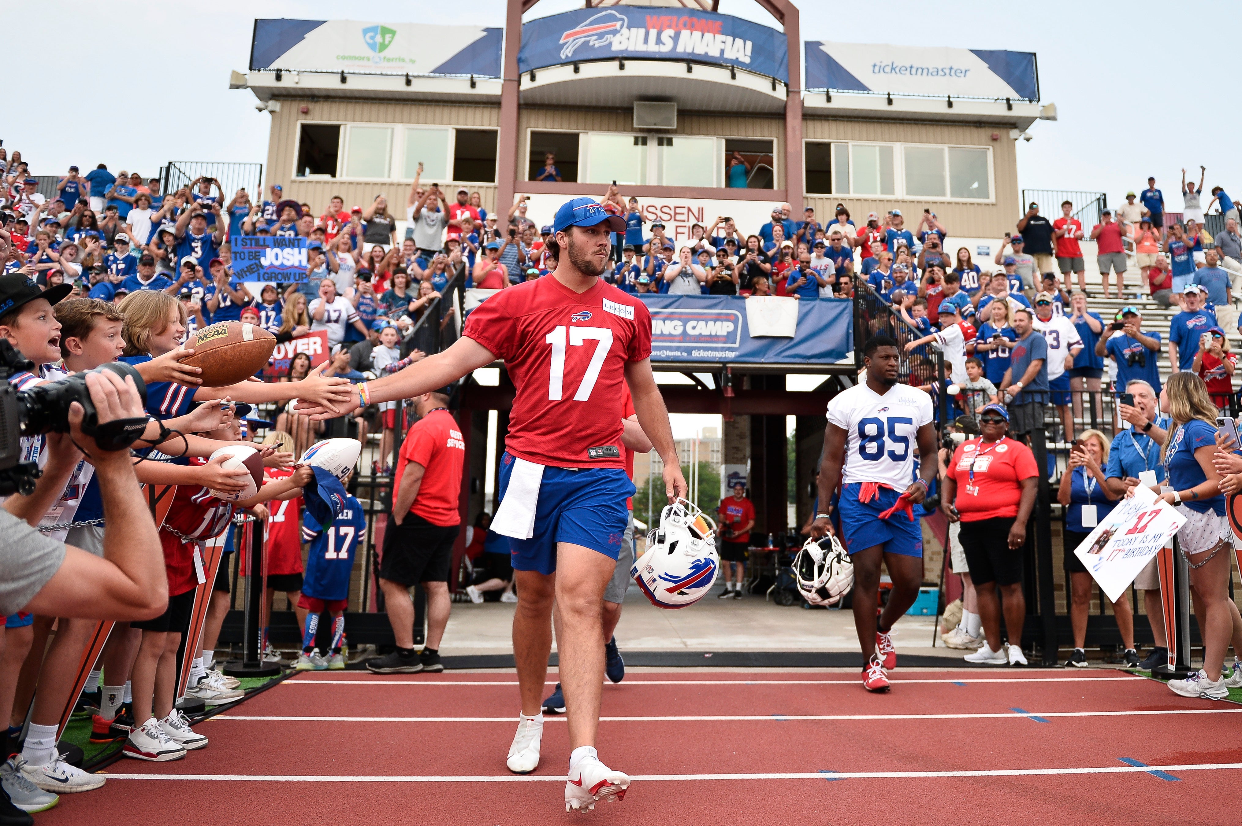 Bills Allen Reluctant Celebrity Football
