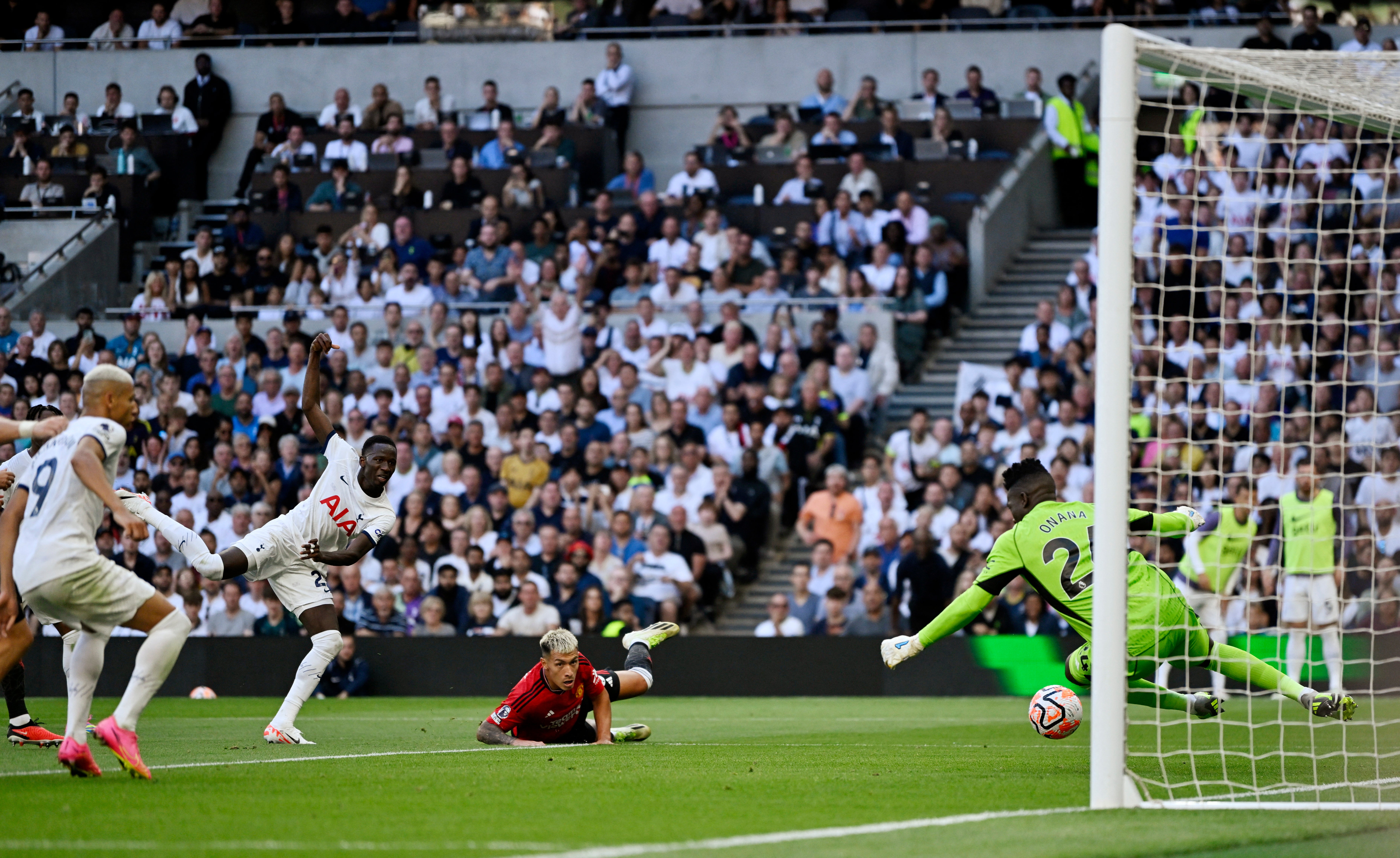 Andre Onana saves from Pape Sarr