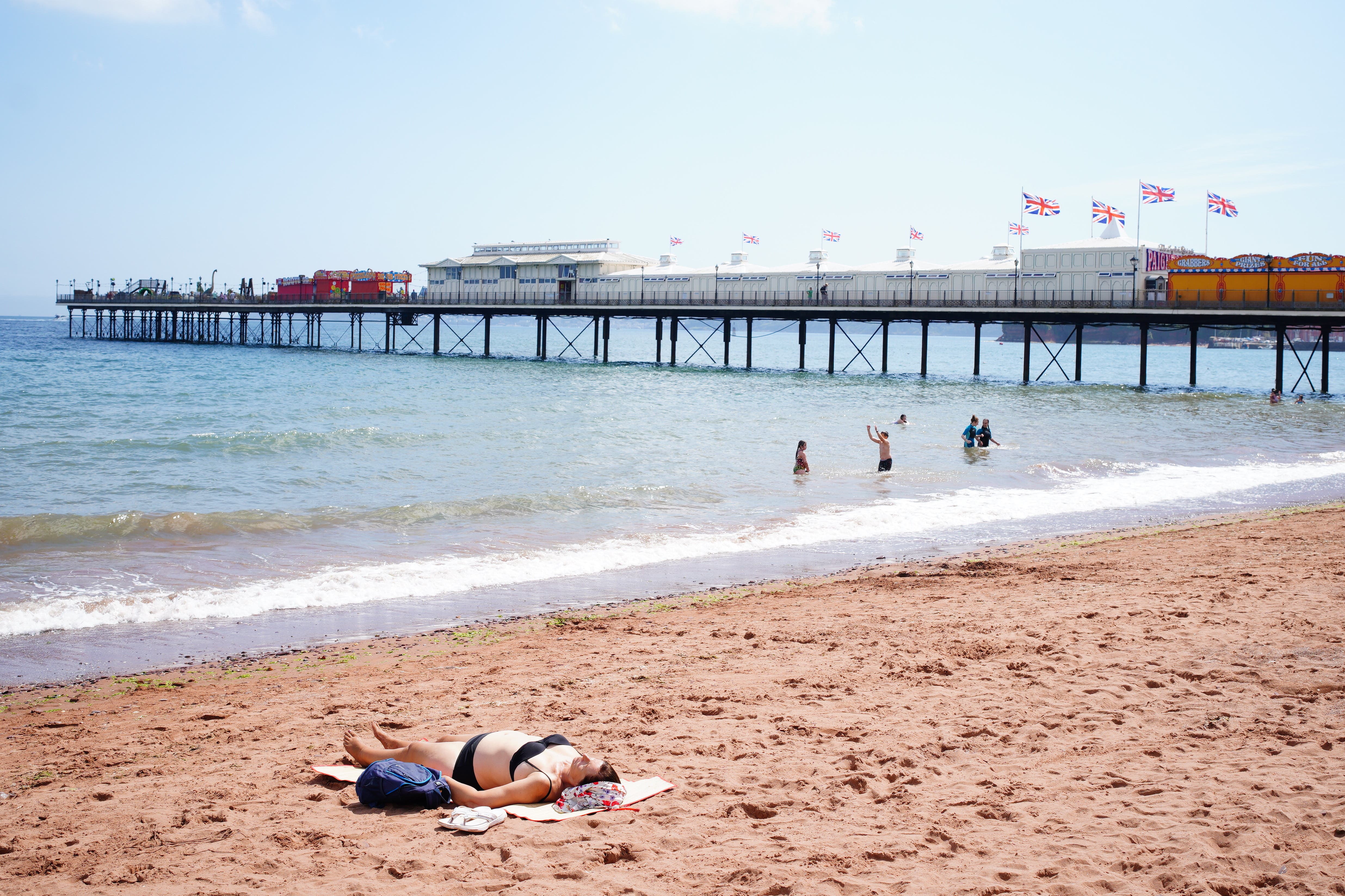 A warm day is expected but many football fans will want to cheer on the Lionesses in the Women’s World Cup final on Sunday morning (PA)