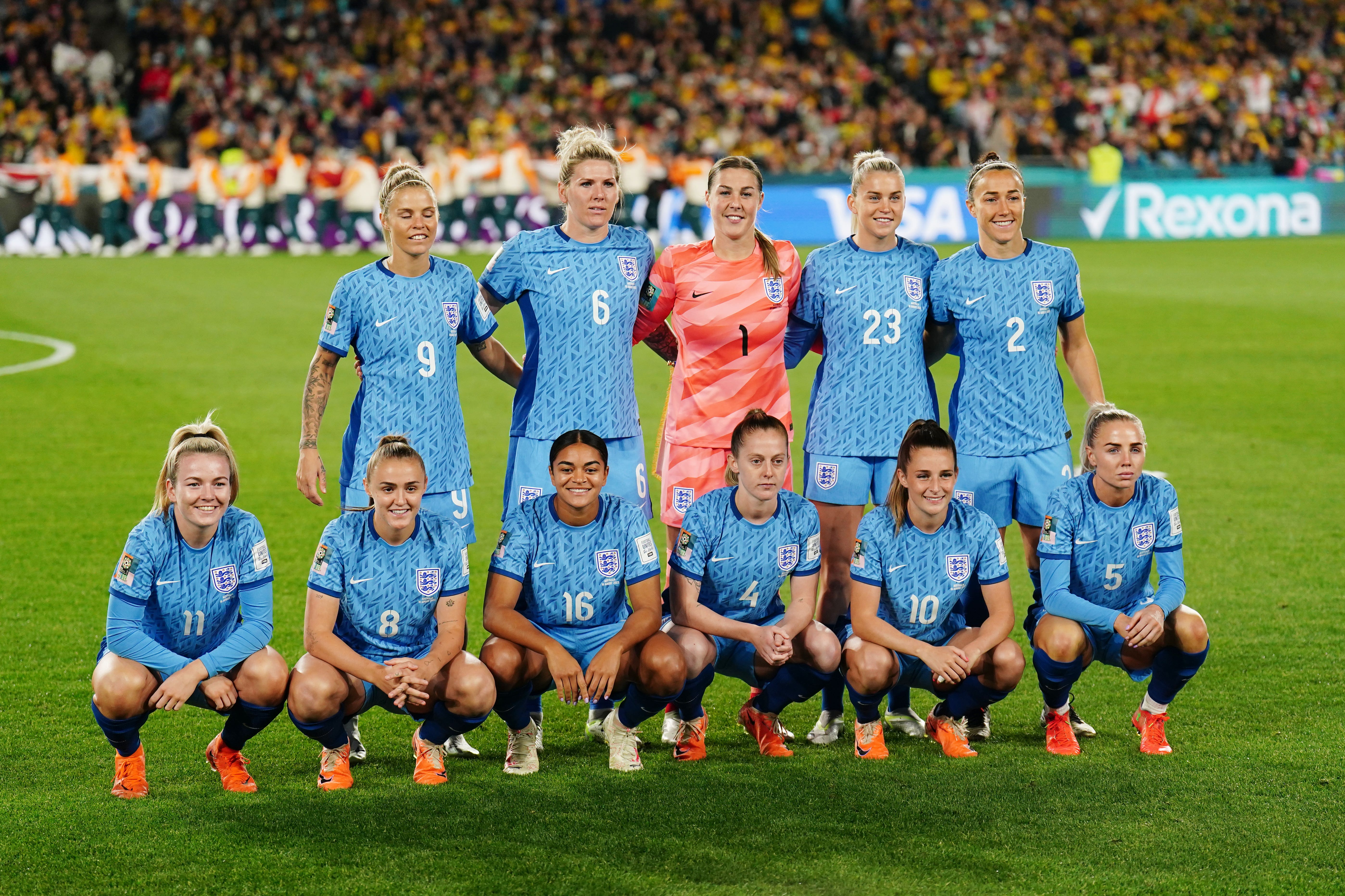 England players line up (Zac Goodwin/PA)