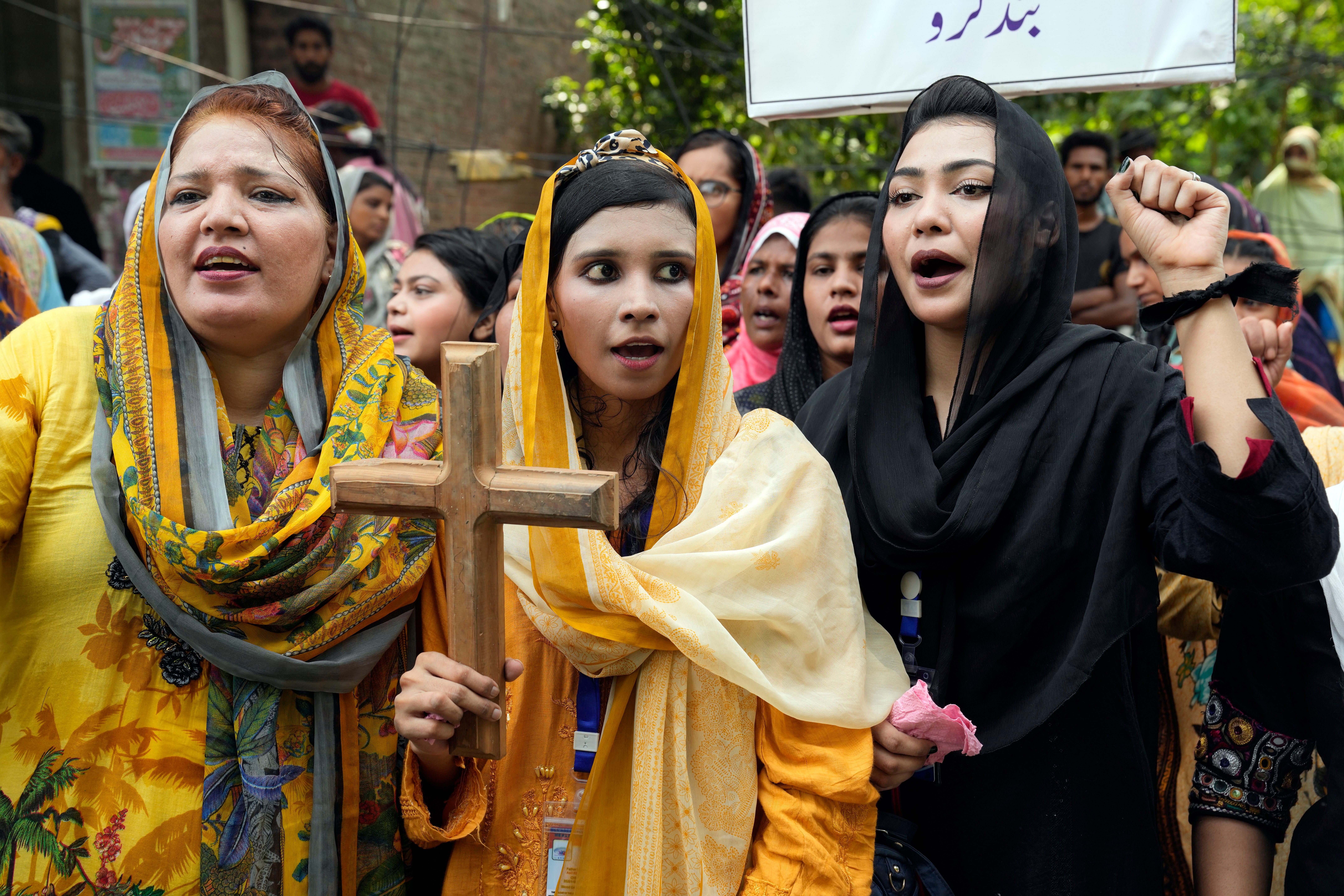 Pakistan Churches Attacked