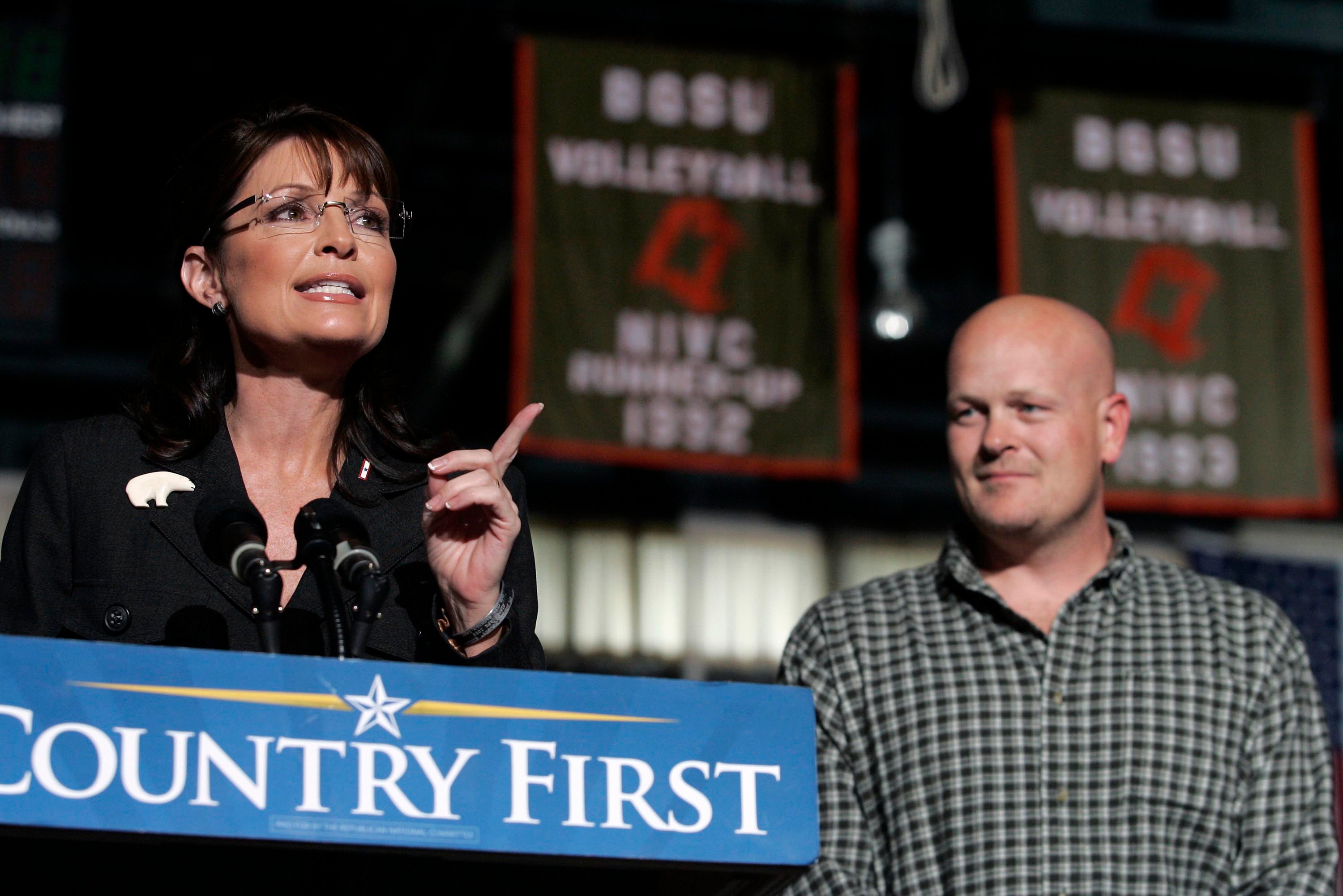 Wurzelbacher with Republican vice-presidential nominee Sarah Palin at Bowling Green University in Bowling Green, Ohio