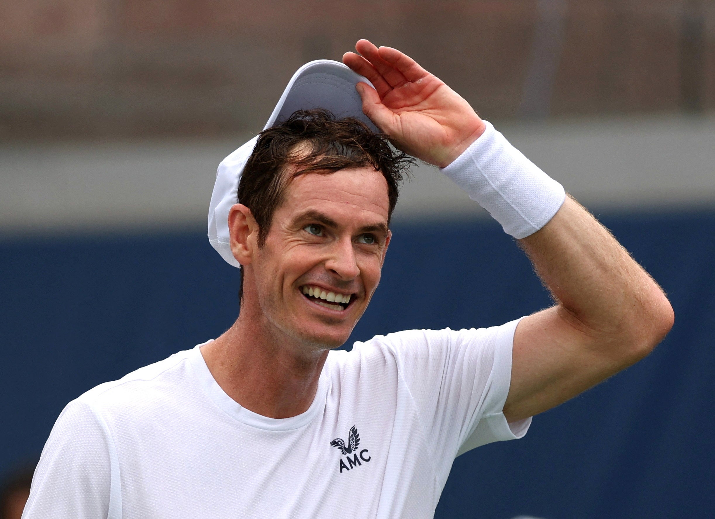 Andy Murray fought his way into the second round at Flushing Meadows