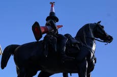 New cone on Glasgow statue near Banksy exhibition venue not added by artist