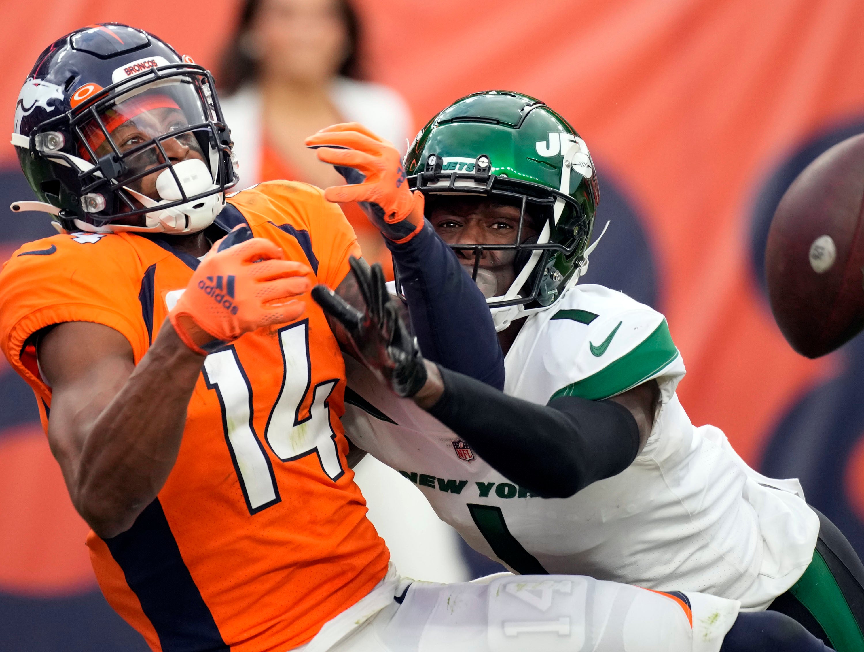 NFL Top 5 CBs Football