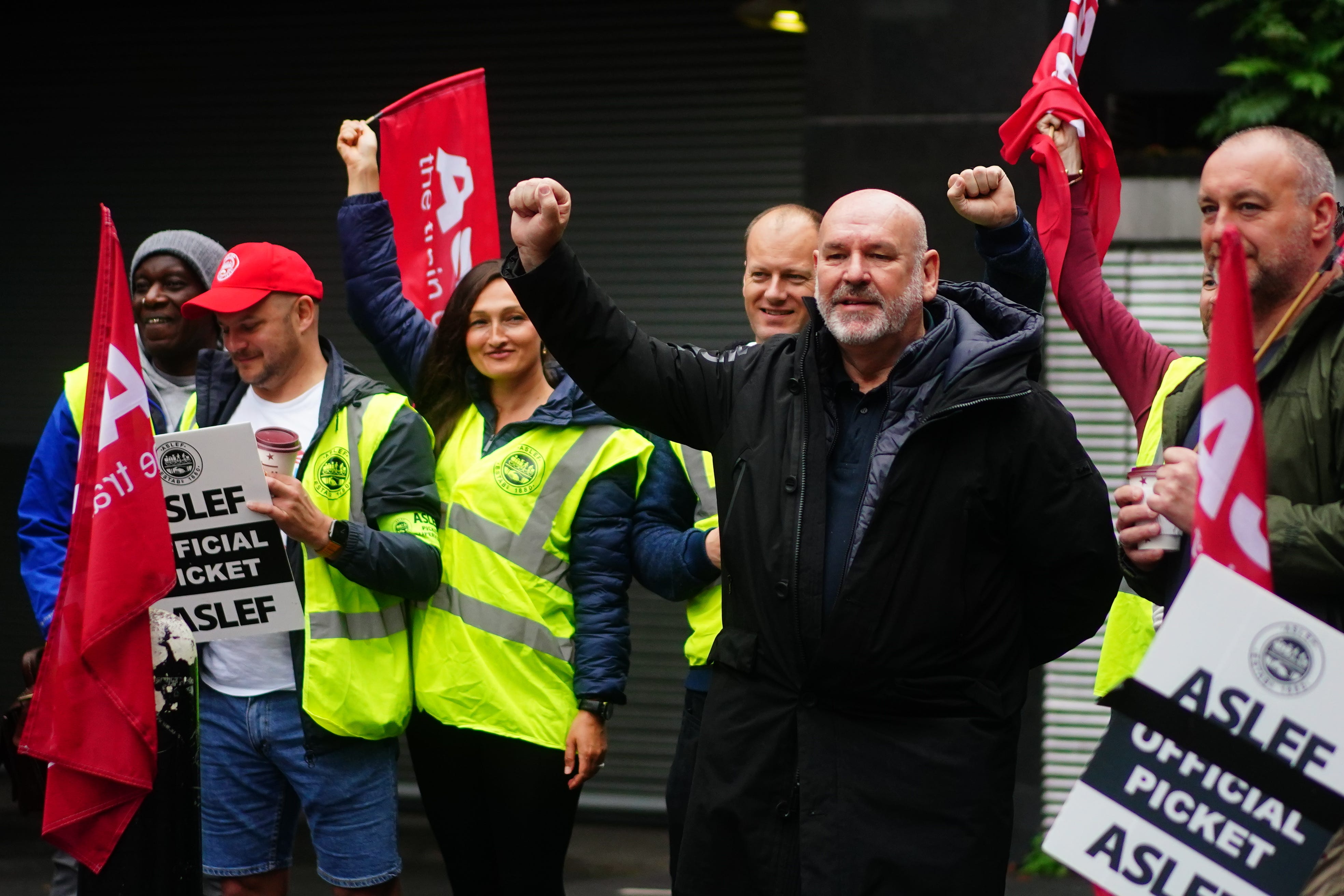 Aslef general secretary Mick Whelan on a picket line at Euston station (Victoria Jones/PA)