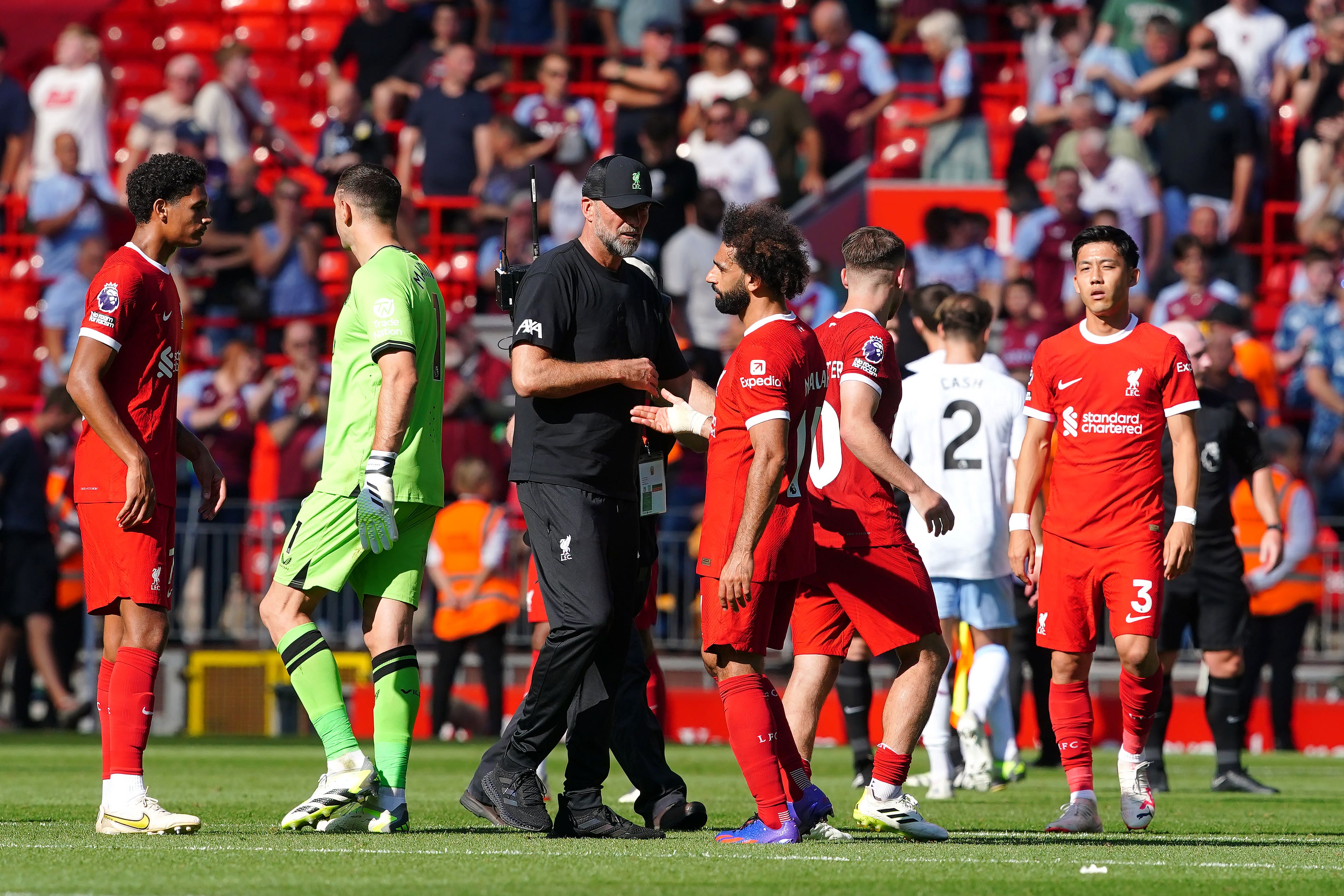 Liverpool manager Jurgen Klopp (second left) insists the club’s position has not changed regarding Mohamed Salah (Peter Byrne/PA)