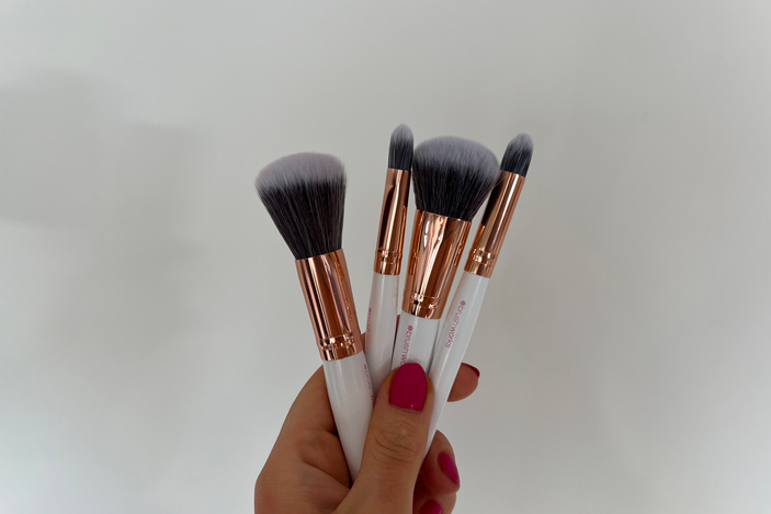 Brushworks travel set pink & gold review