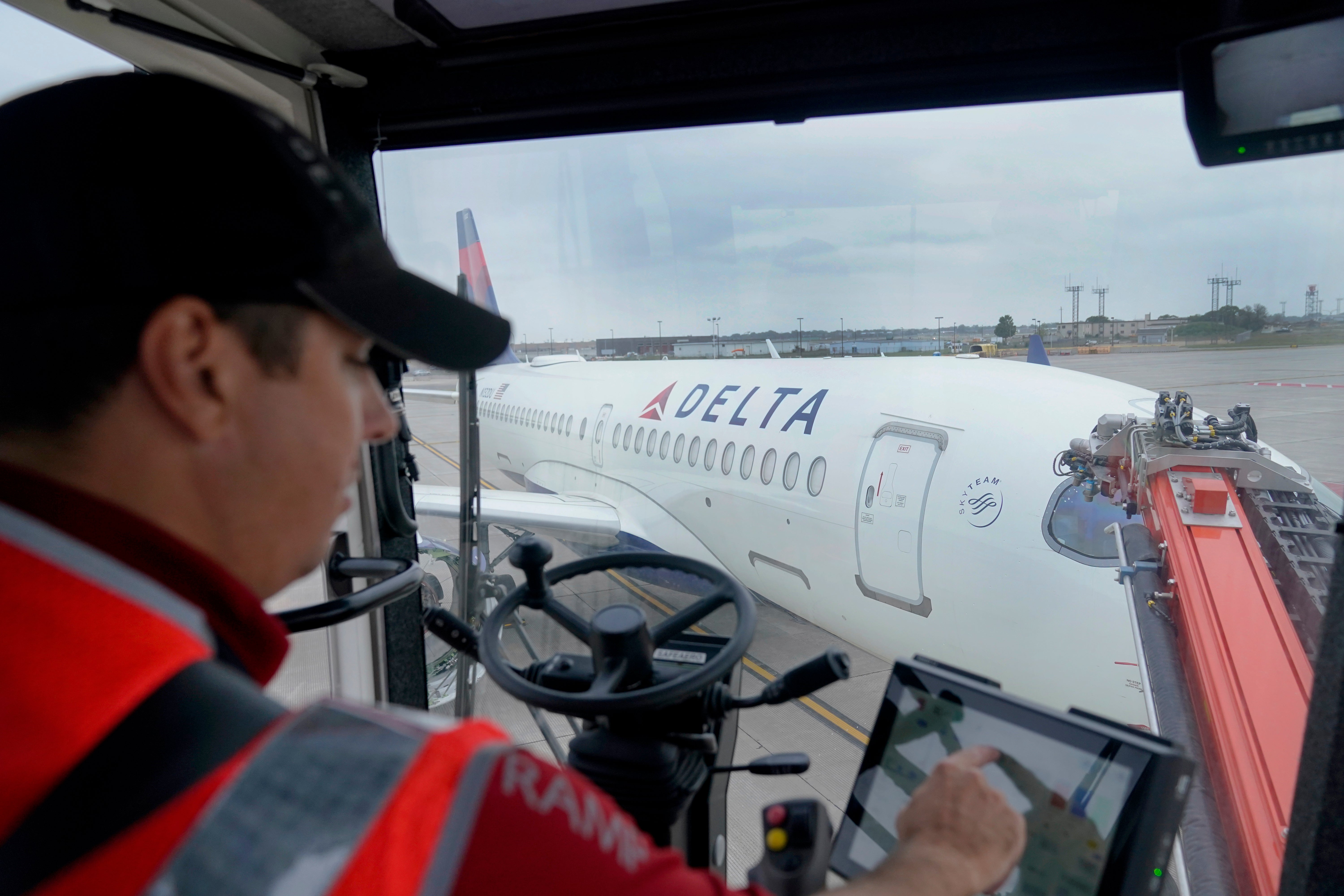 Delta Deicing