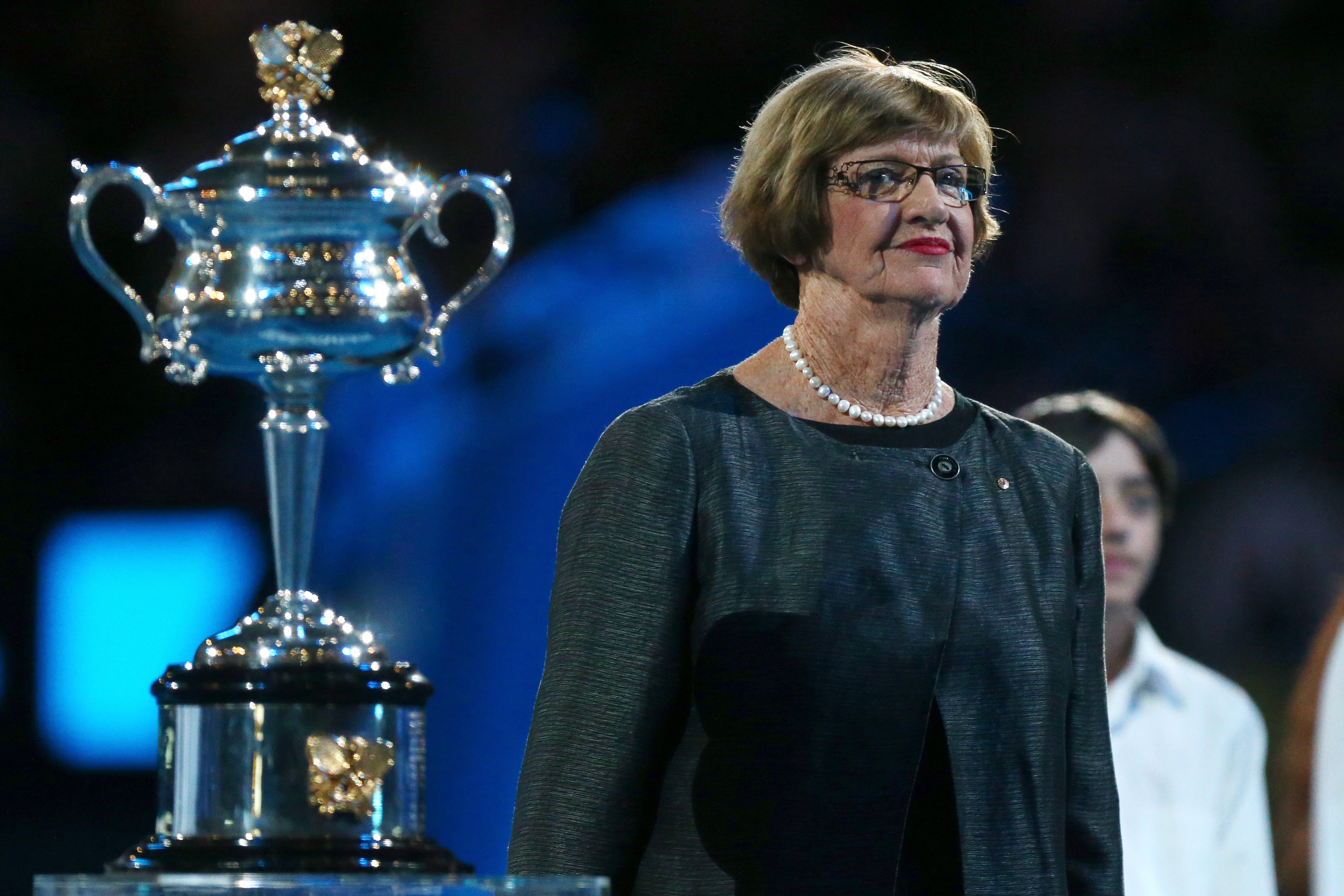 Margaret Court presents the women’s Australian Open trophy in 2013