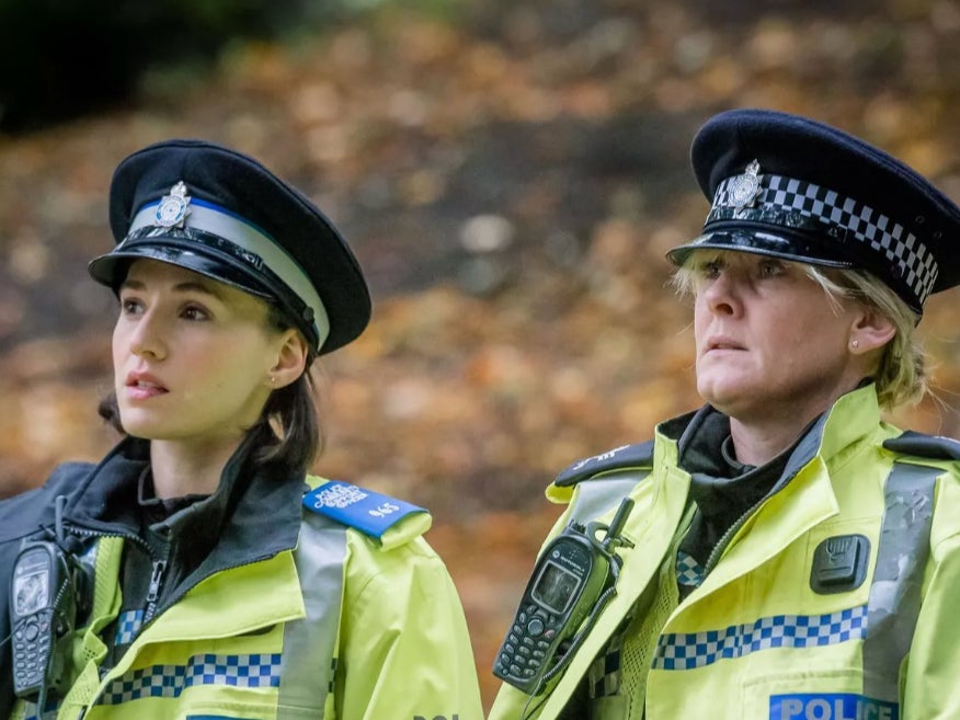 Catherine Cawood (Sarah Lancashire, right) alongside younger colleague Ann Gallagher (Charlie Murphy, left) in ’Happy Valley’