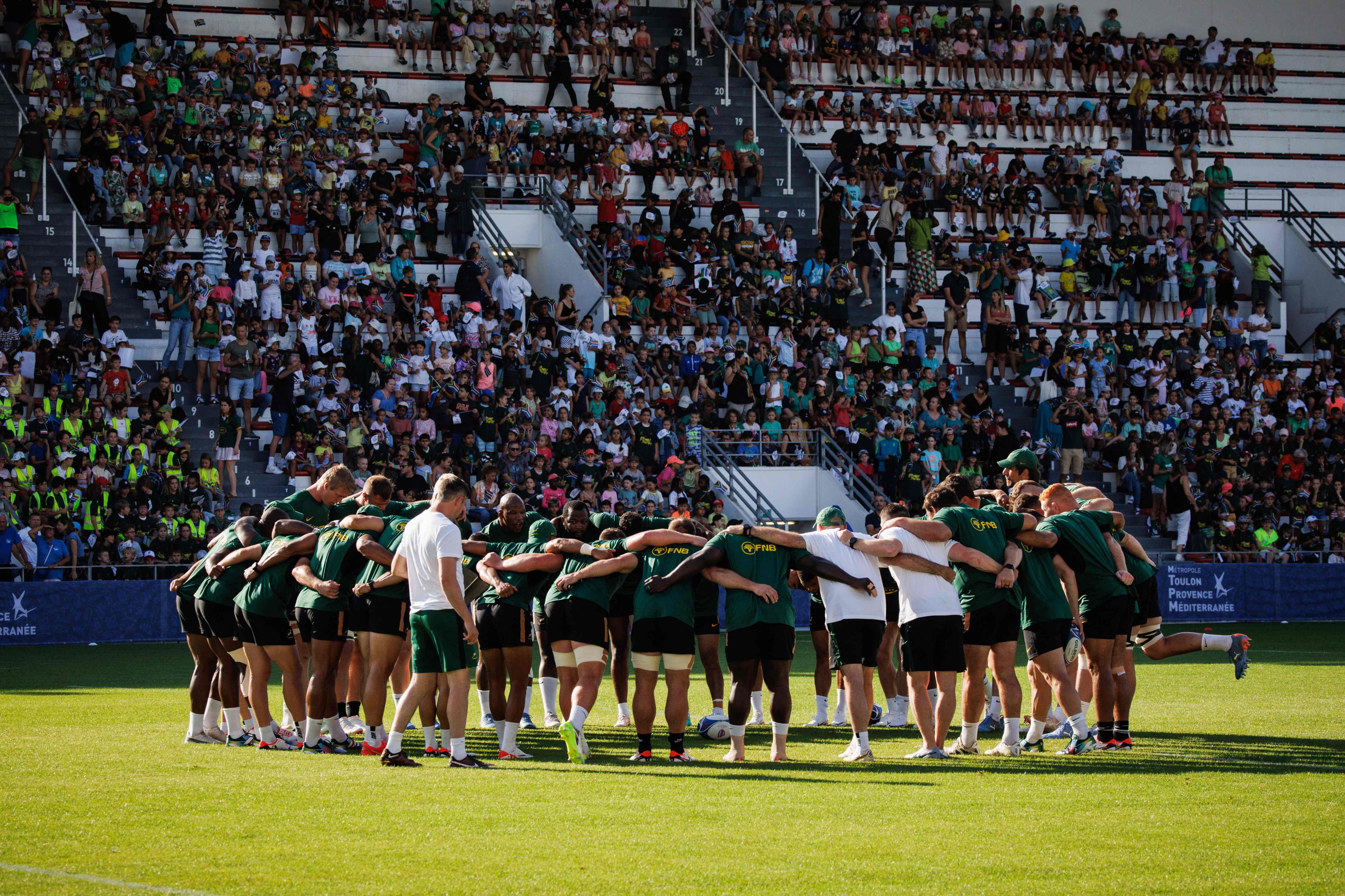 The Boks train in front of rugby fans in Toulon