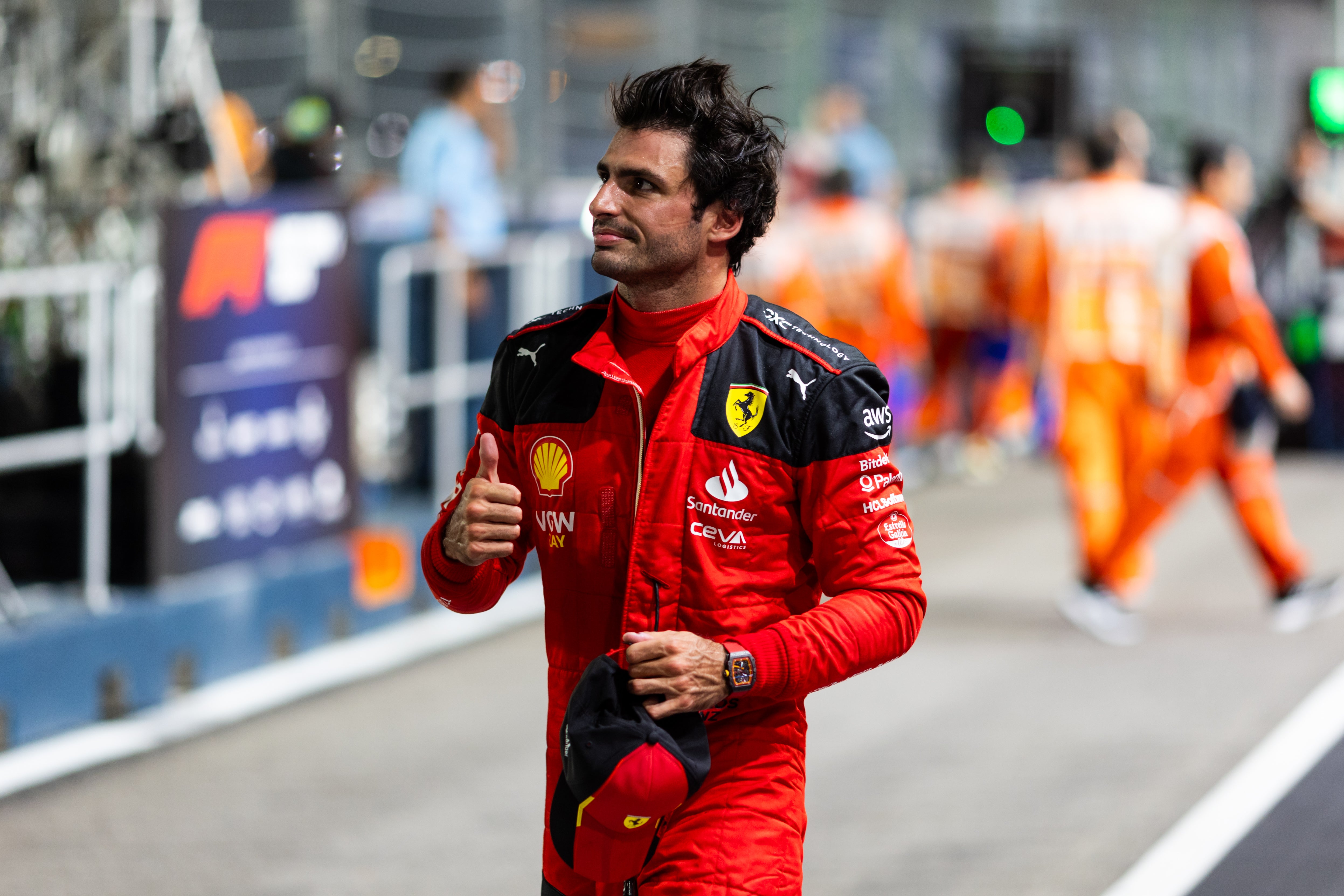 Carlos Sainz secured pole position for the Singapore Grand Prix