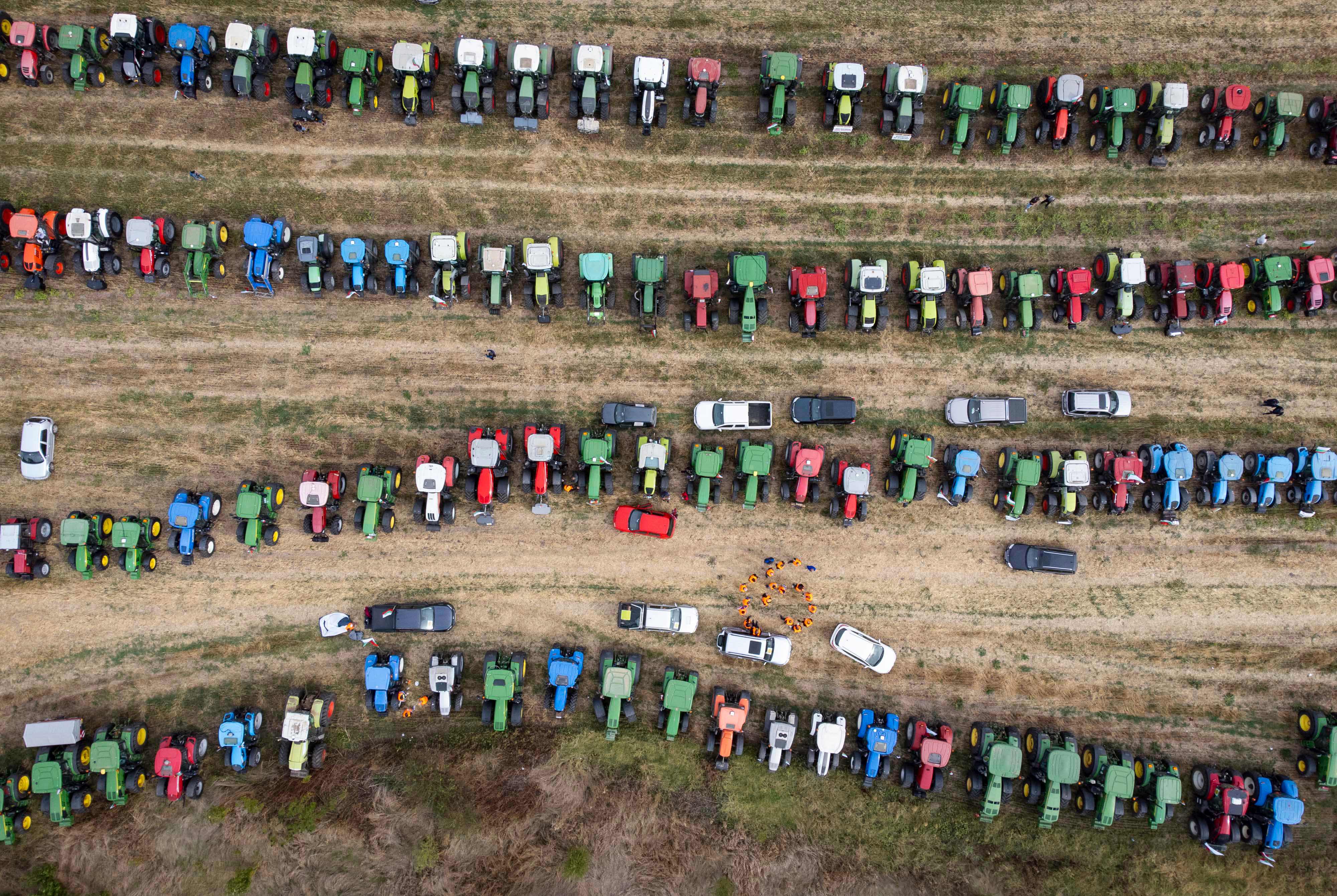 Bulgarian farmers protest against the lifting of ban on imports of grain coming from Ukraine