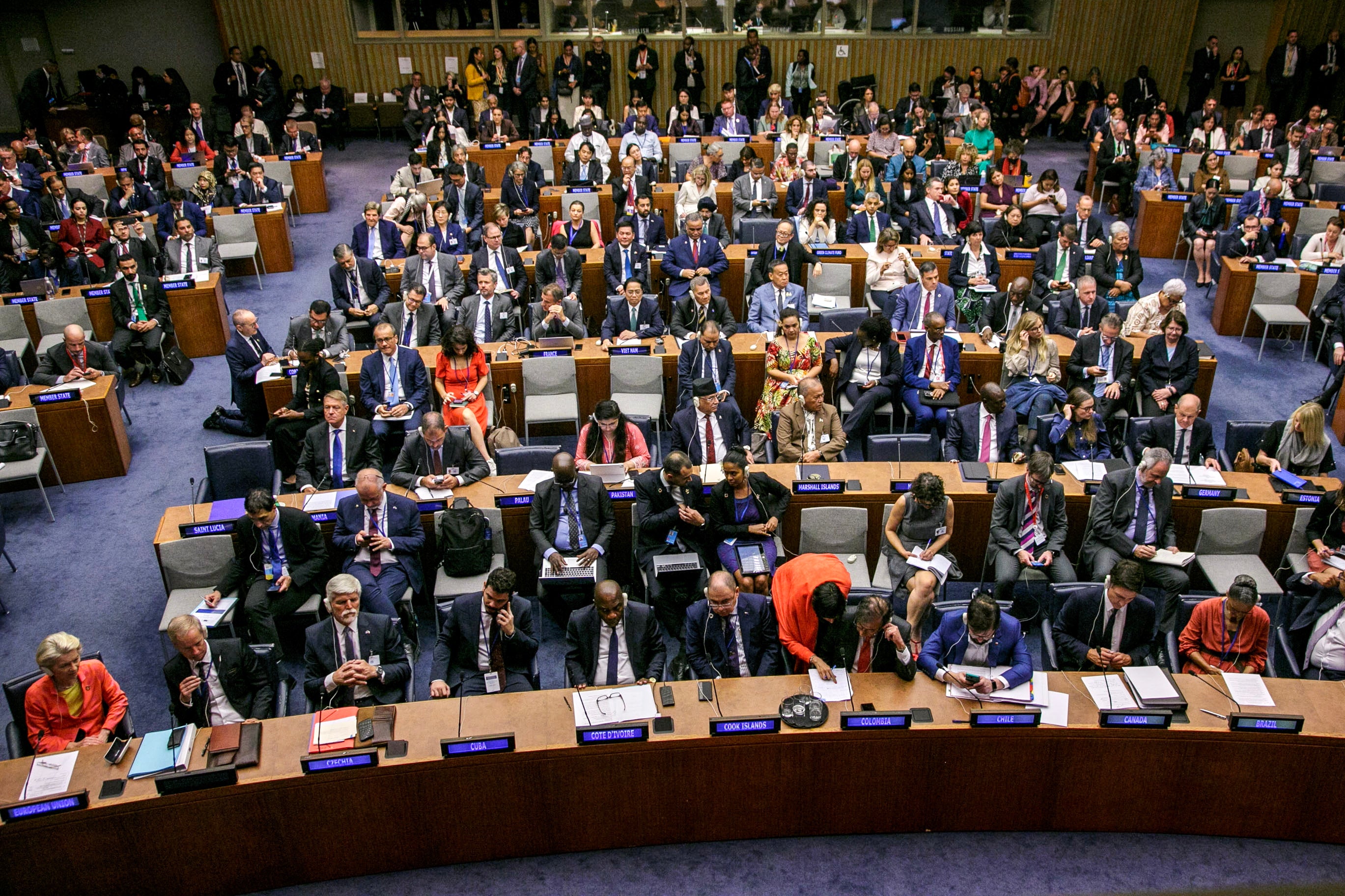 US, UK and other major polluters sidelined at ‘no-nonsense’ UN climate ambition summit