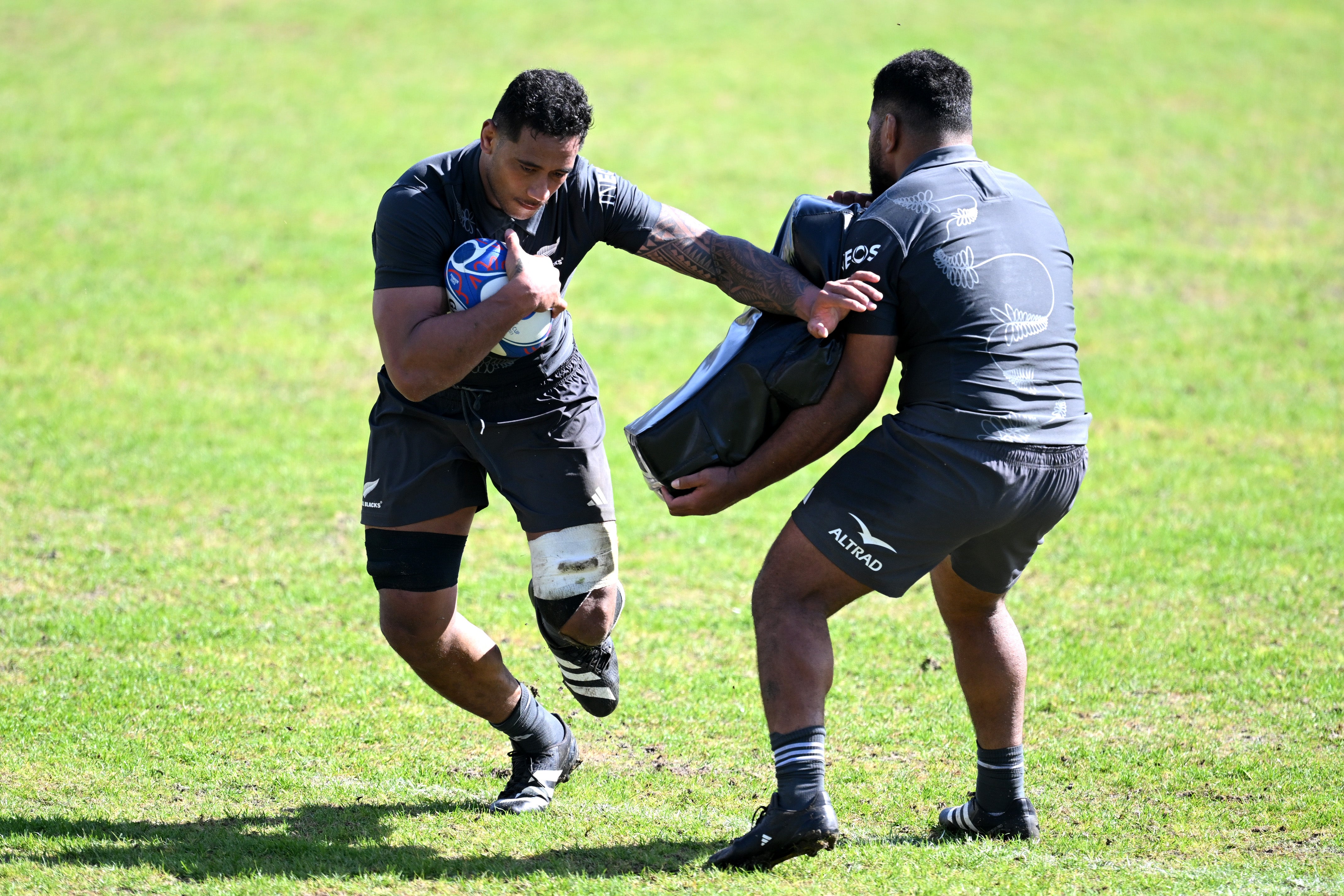 Shannon Frizell has returned from injury to start in the back row