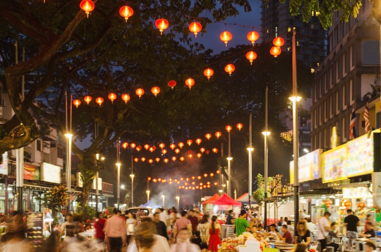 Jalan Alor Food Street in Kuala Lumpur: the reader’s holiday to Malaysia will not get off to a flying start