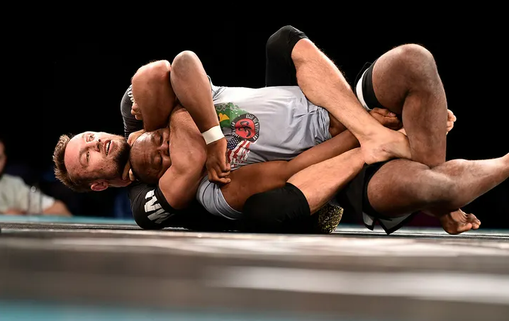 Craig Jones performing the chokehold during a competition in 2019