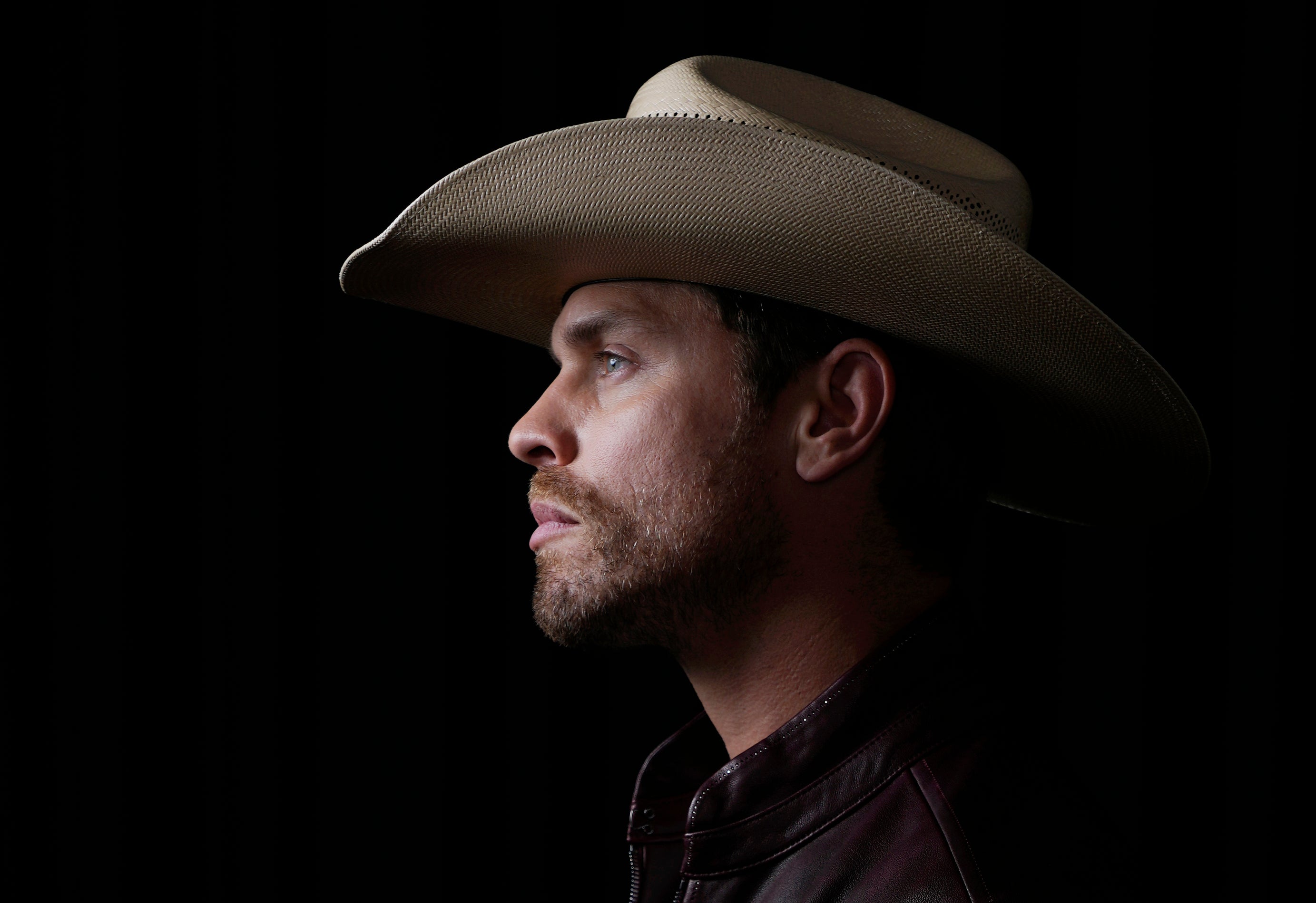 Dustin Lynch Portrait Session