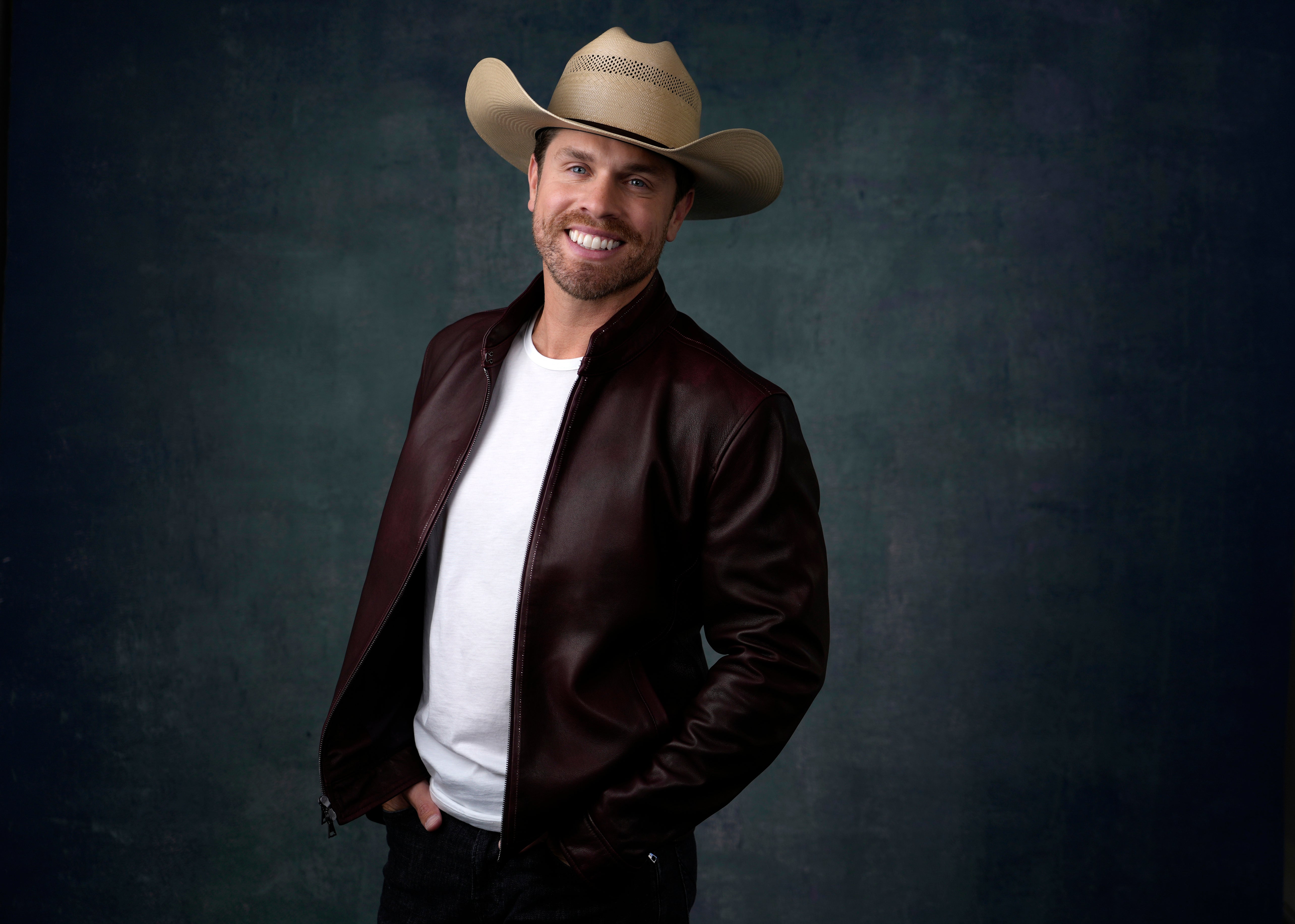 Dustin Lynch Portrait Session