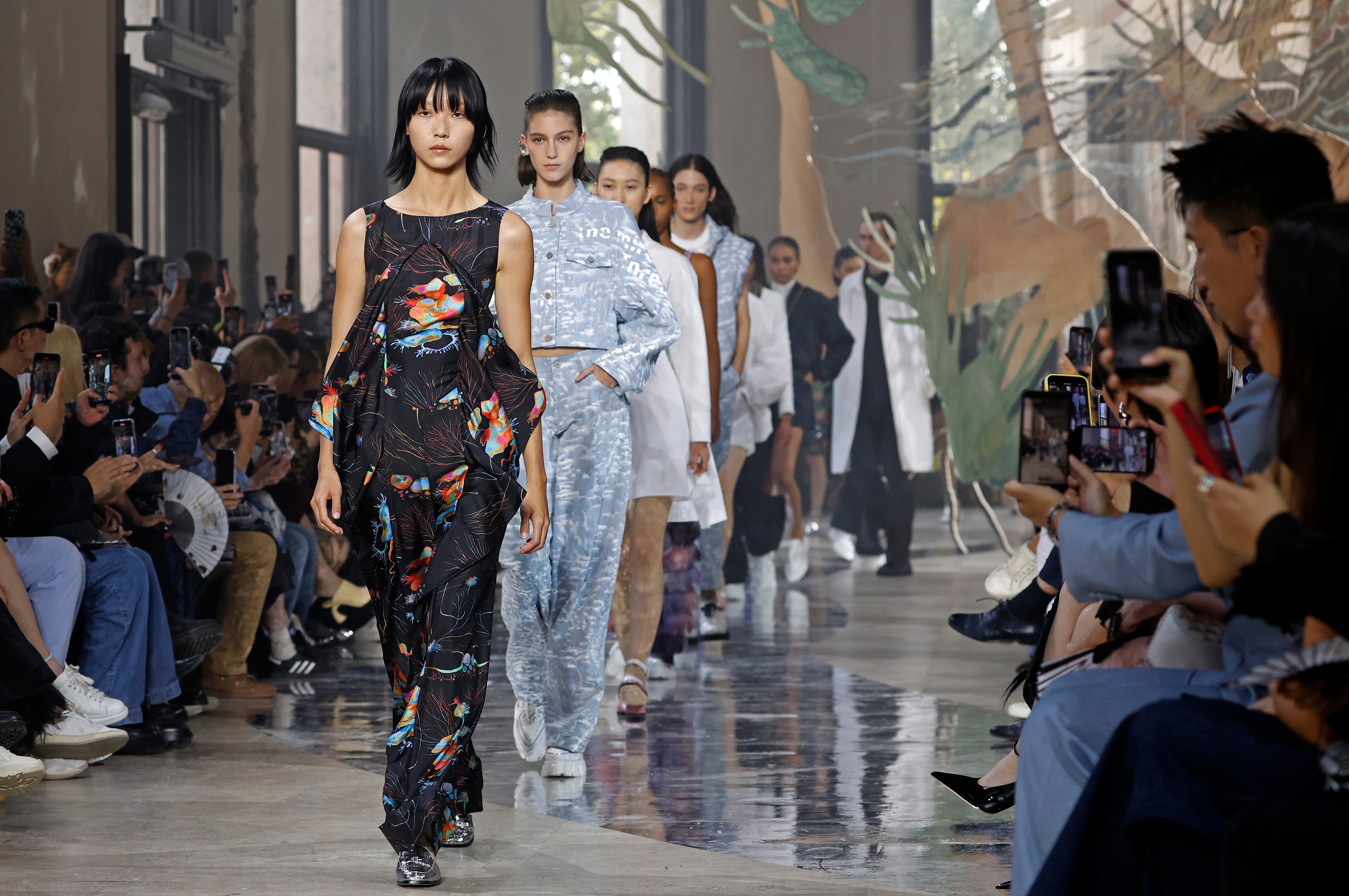 A group of models take to the runway for Shiatzy Chen’s Womenswear Spring/Summer 2024 collection