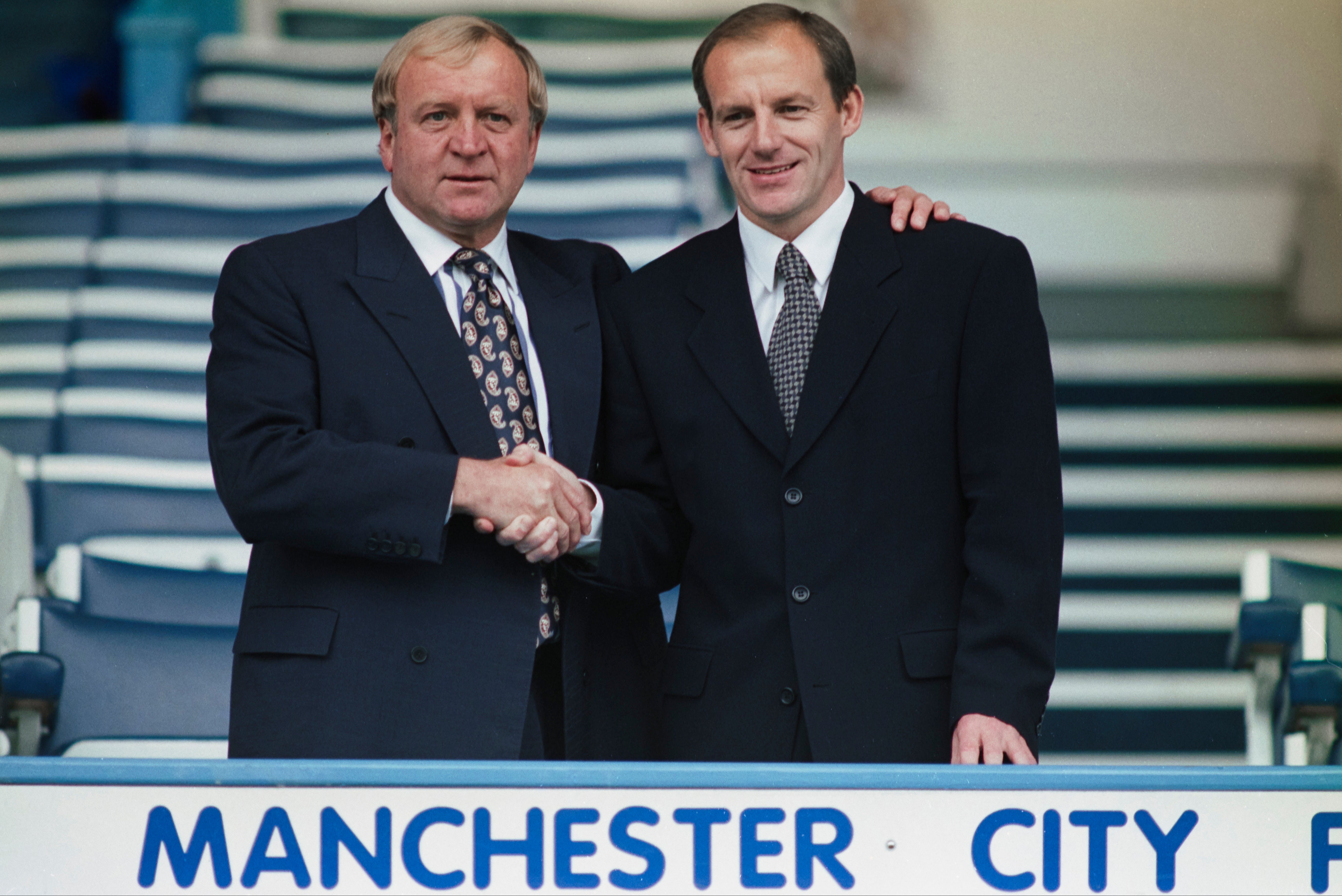 Chairman Lee with new City manager Steve Coppell in 1996