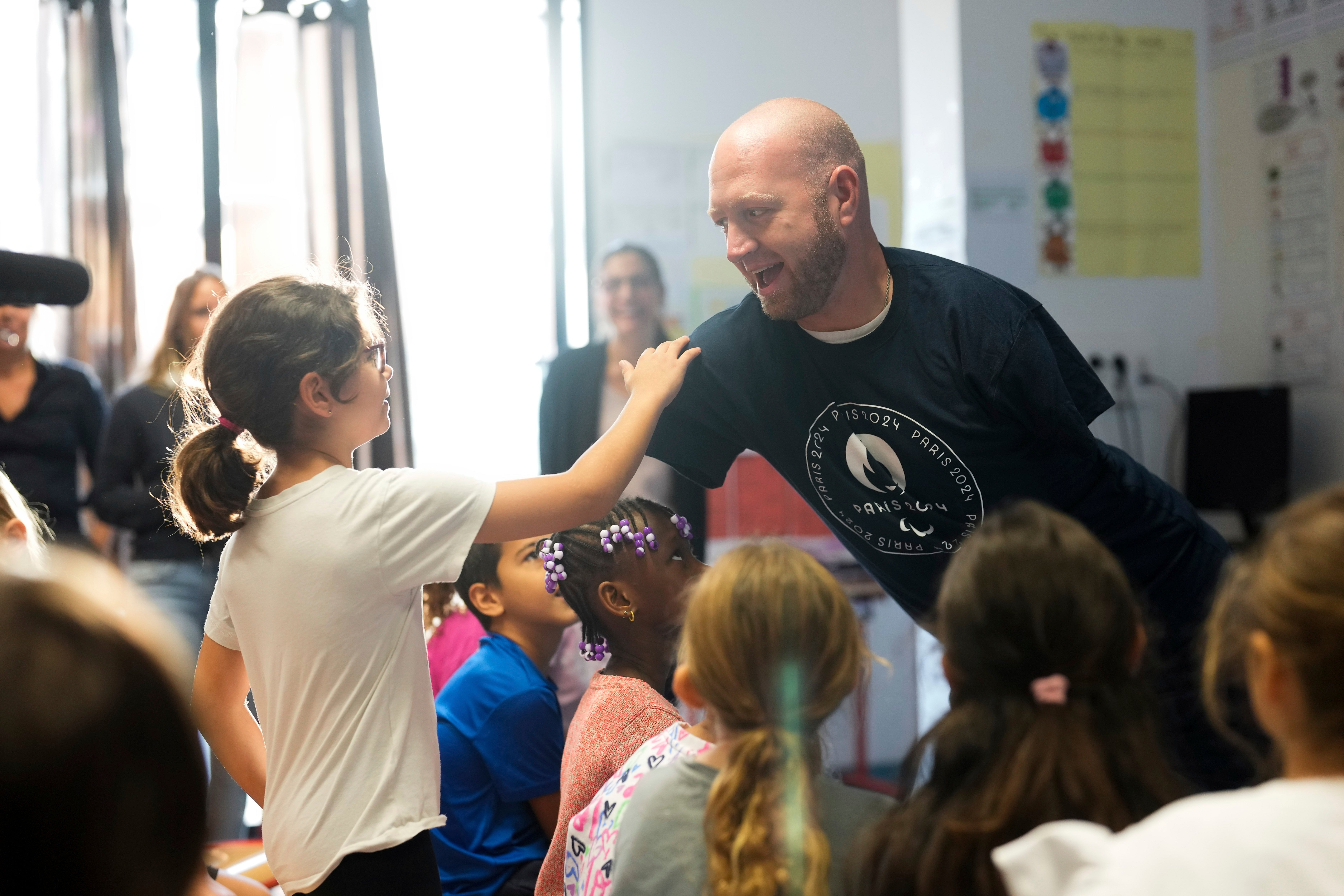 OLY Paris 2024 Armless Archer