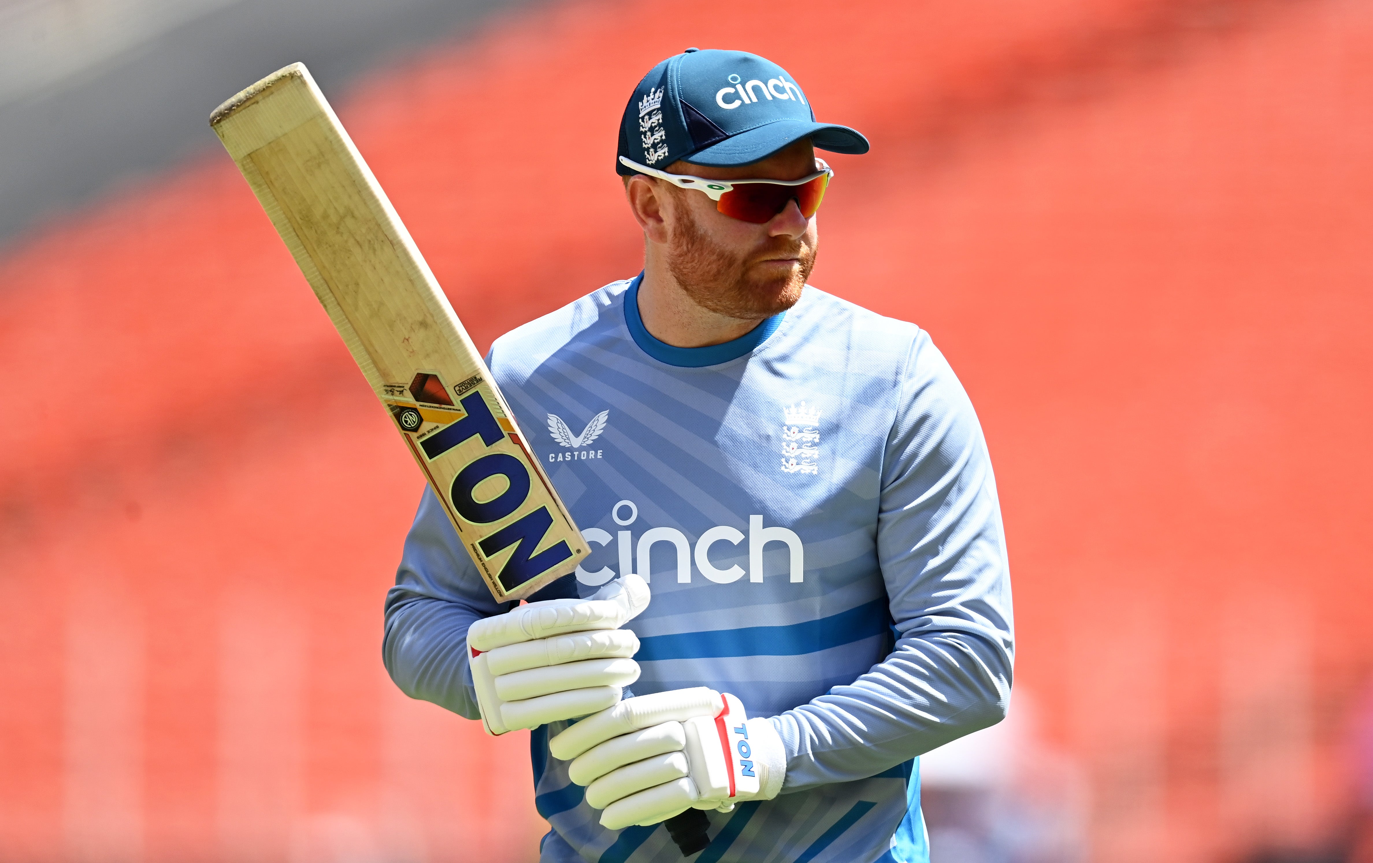 Jonny Bairstow gets his eye in ahead of the match